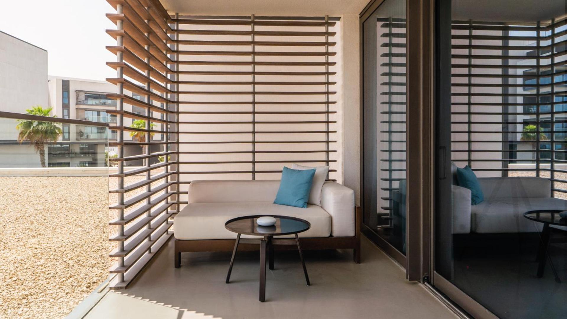 Luux Room