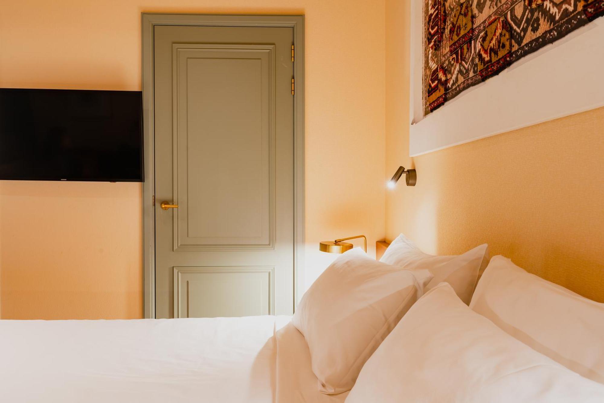Indoor Double or Twin Room No Direct Daylight