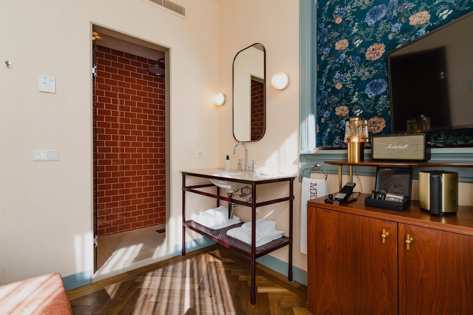 Comfort Double or Twin Room