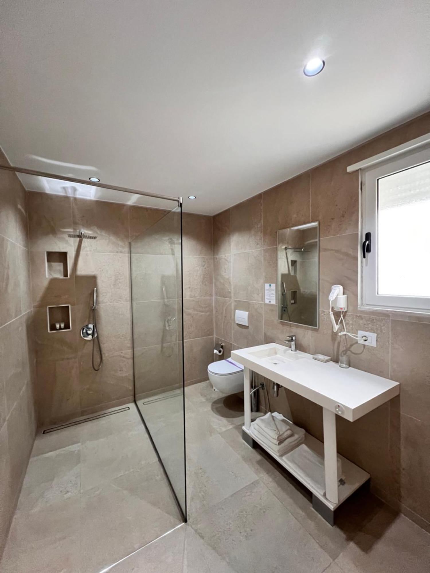 Double Room Mountain View