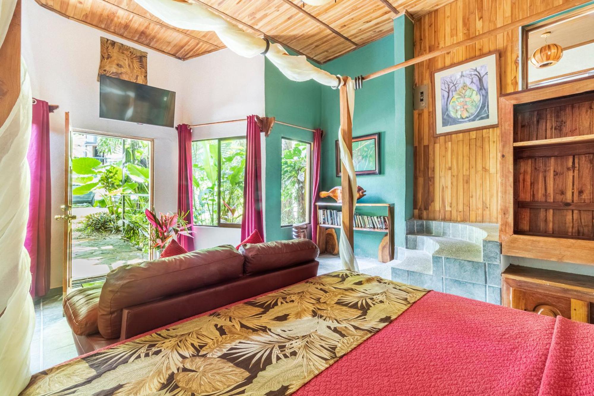 Garden View Room