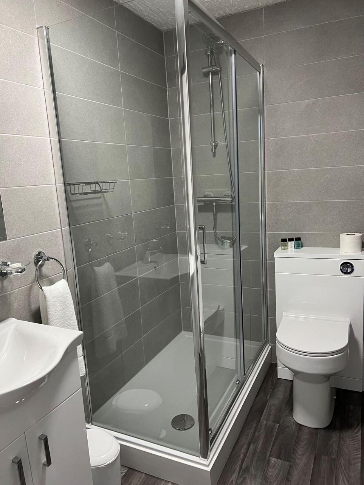 Double Room Private Bathroom