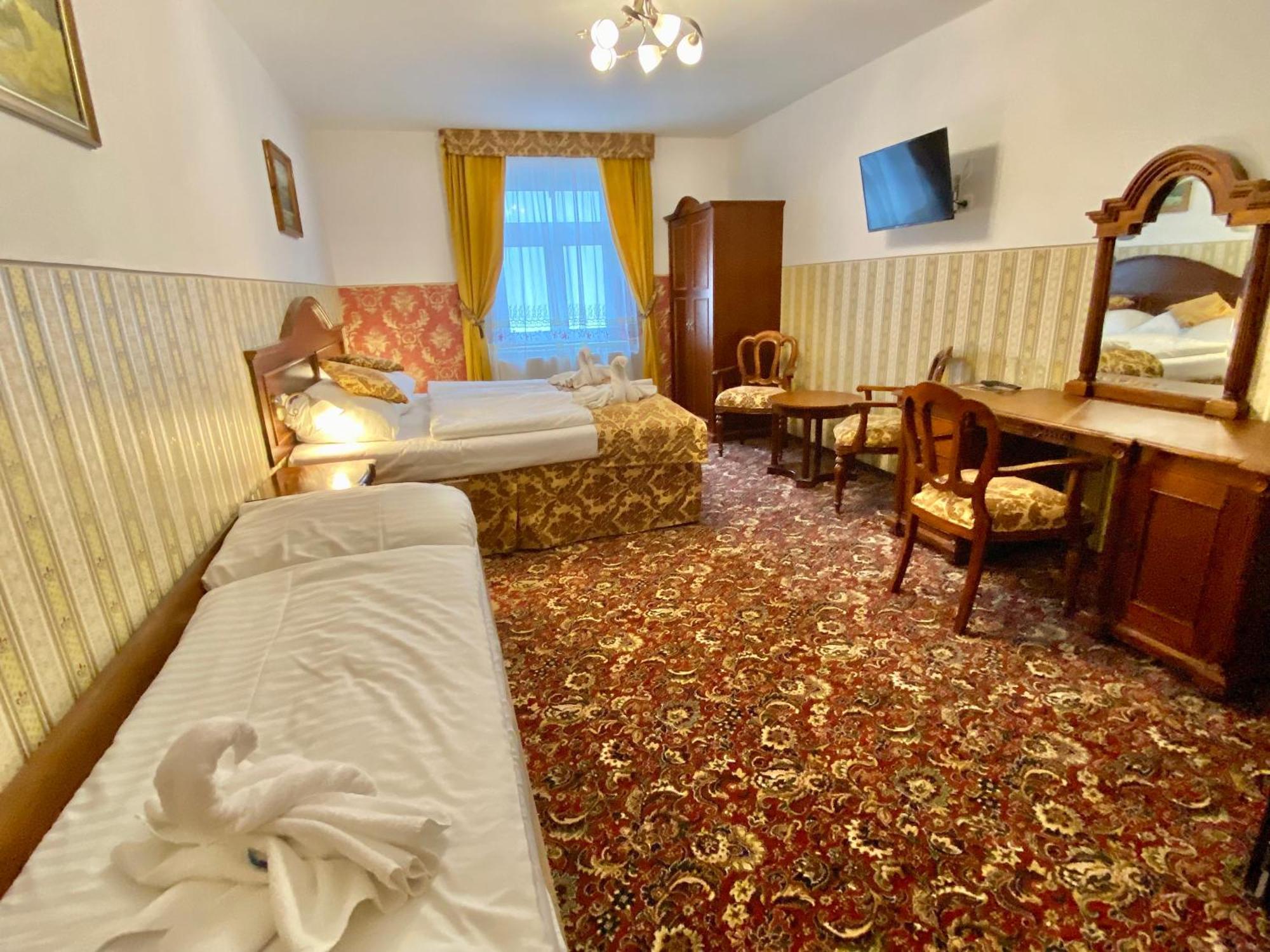 Triple Room
