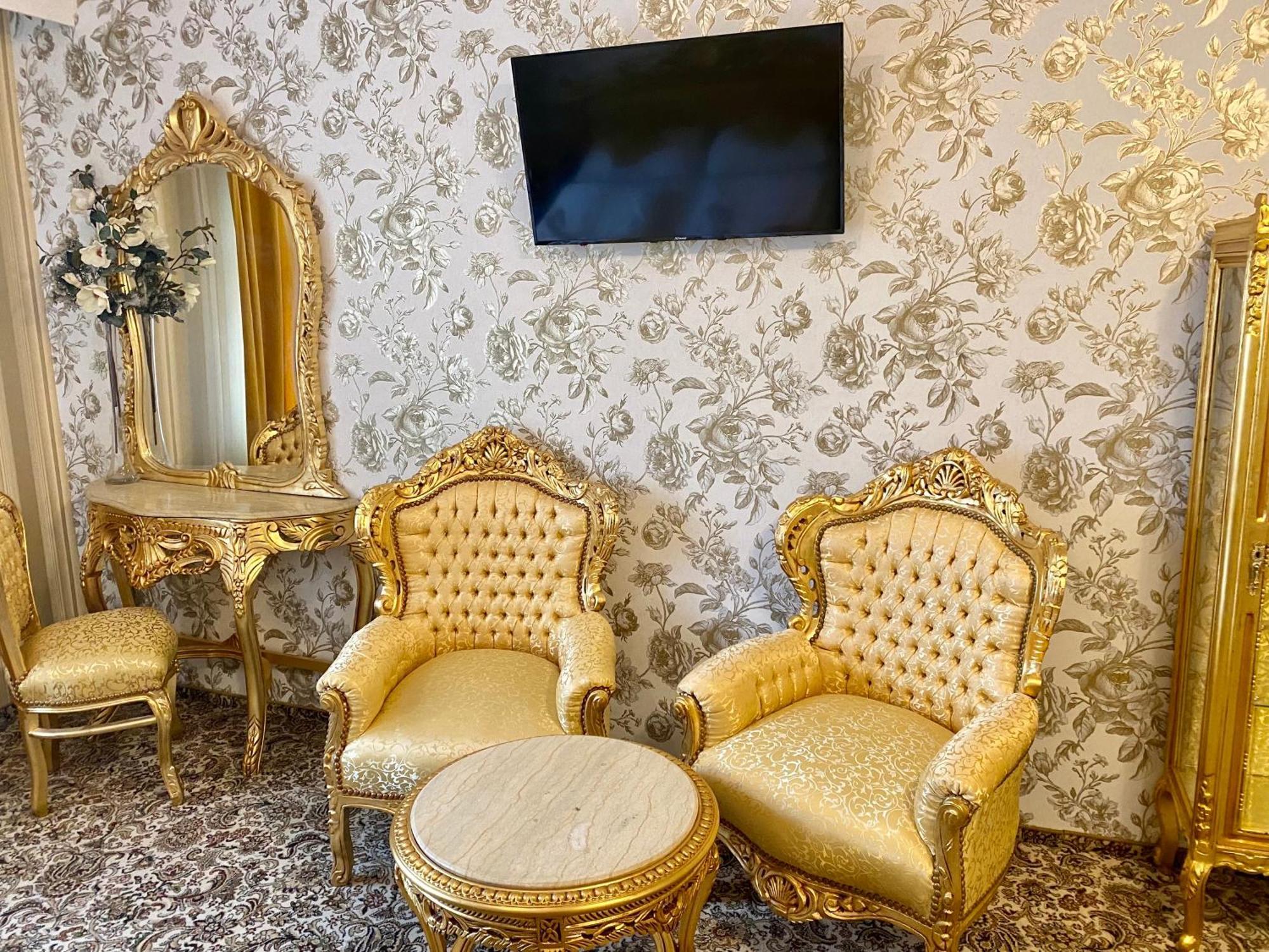 King Suite