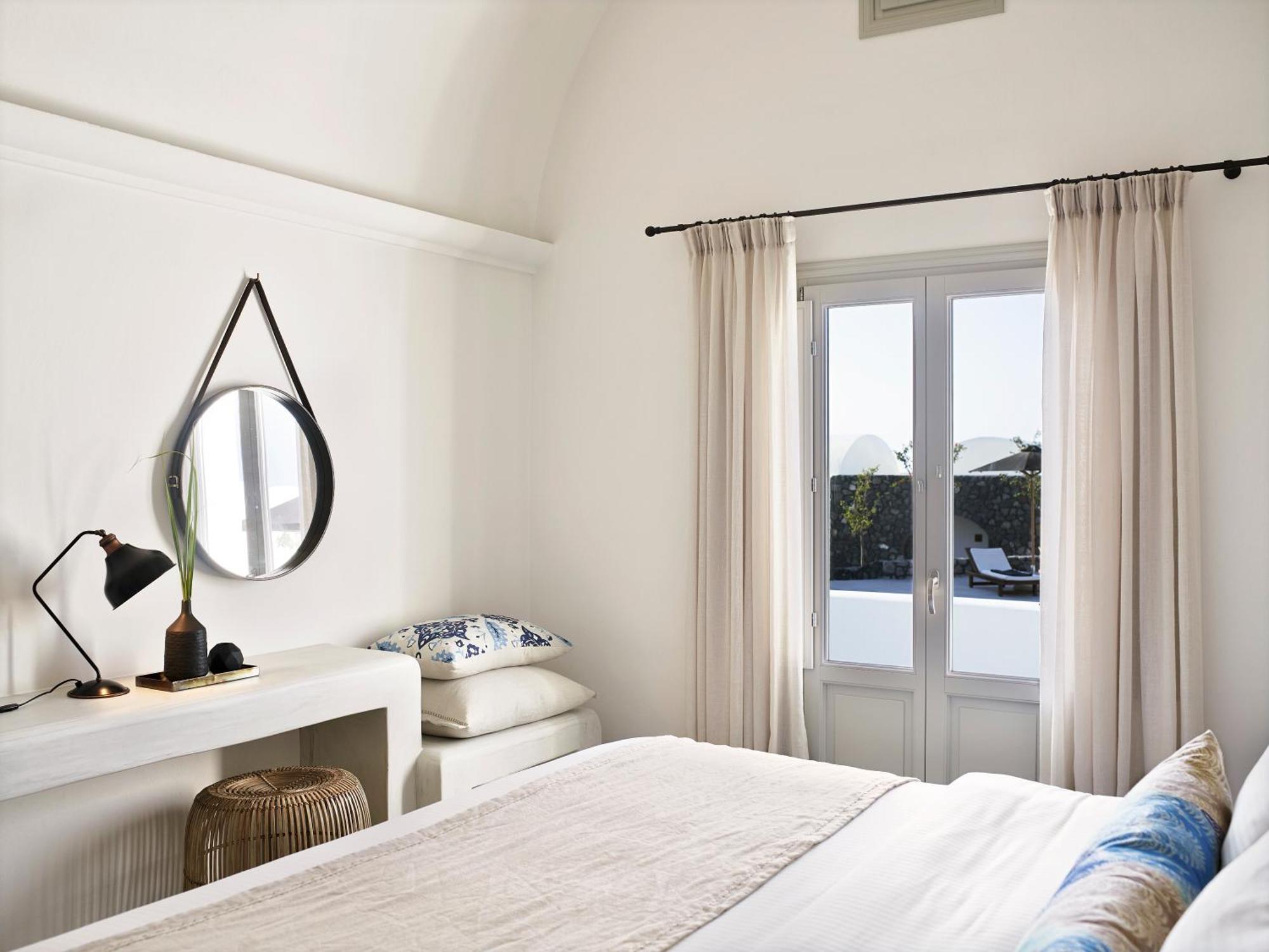 Pure Suite Pool or Jacuzzi