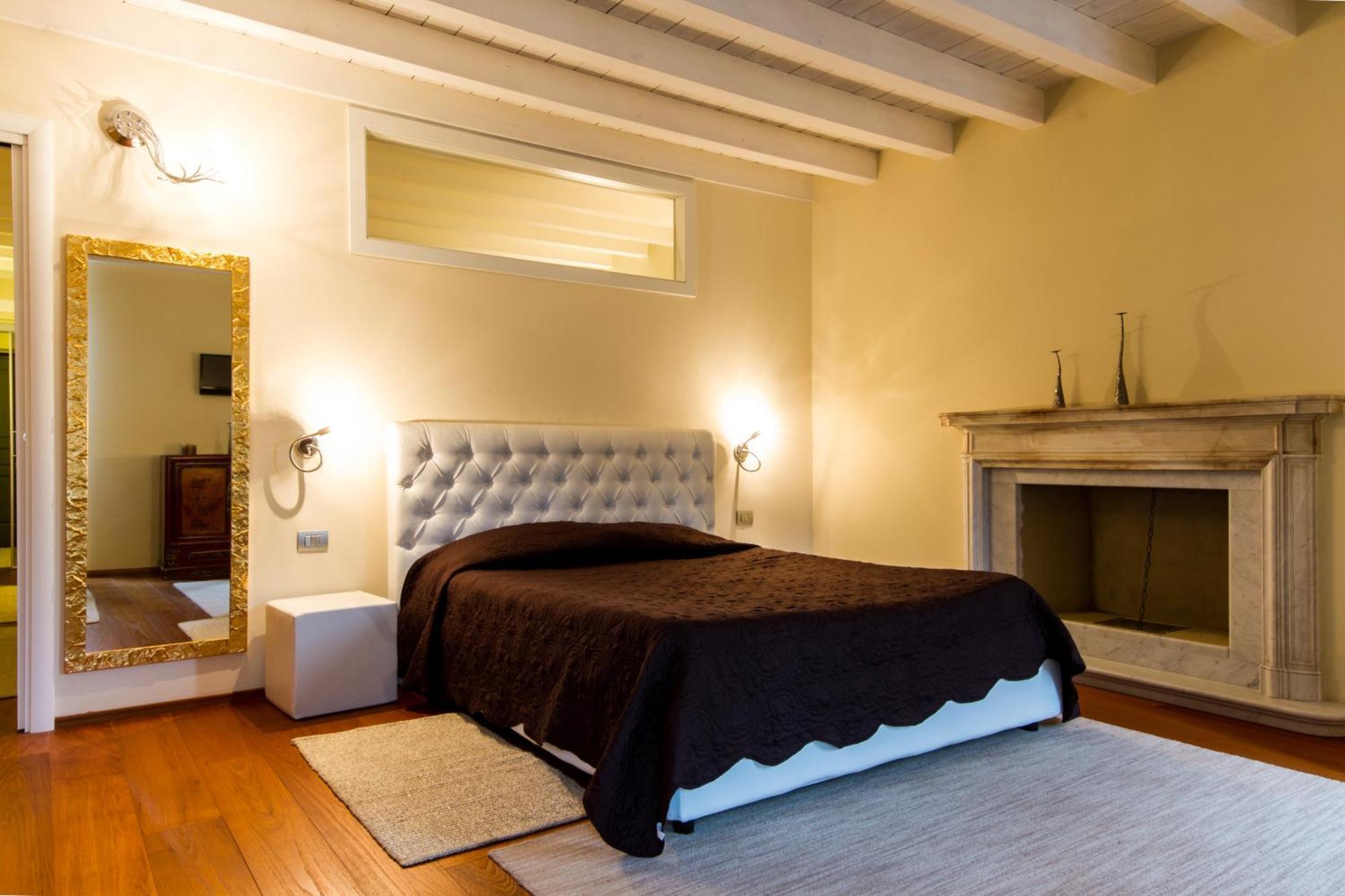 Superior One-Bedroom Apartment City View