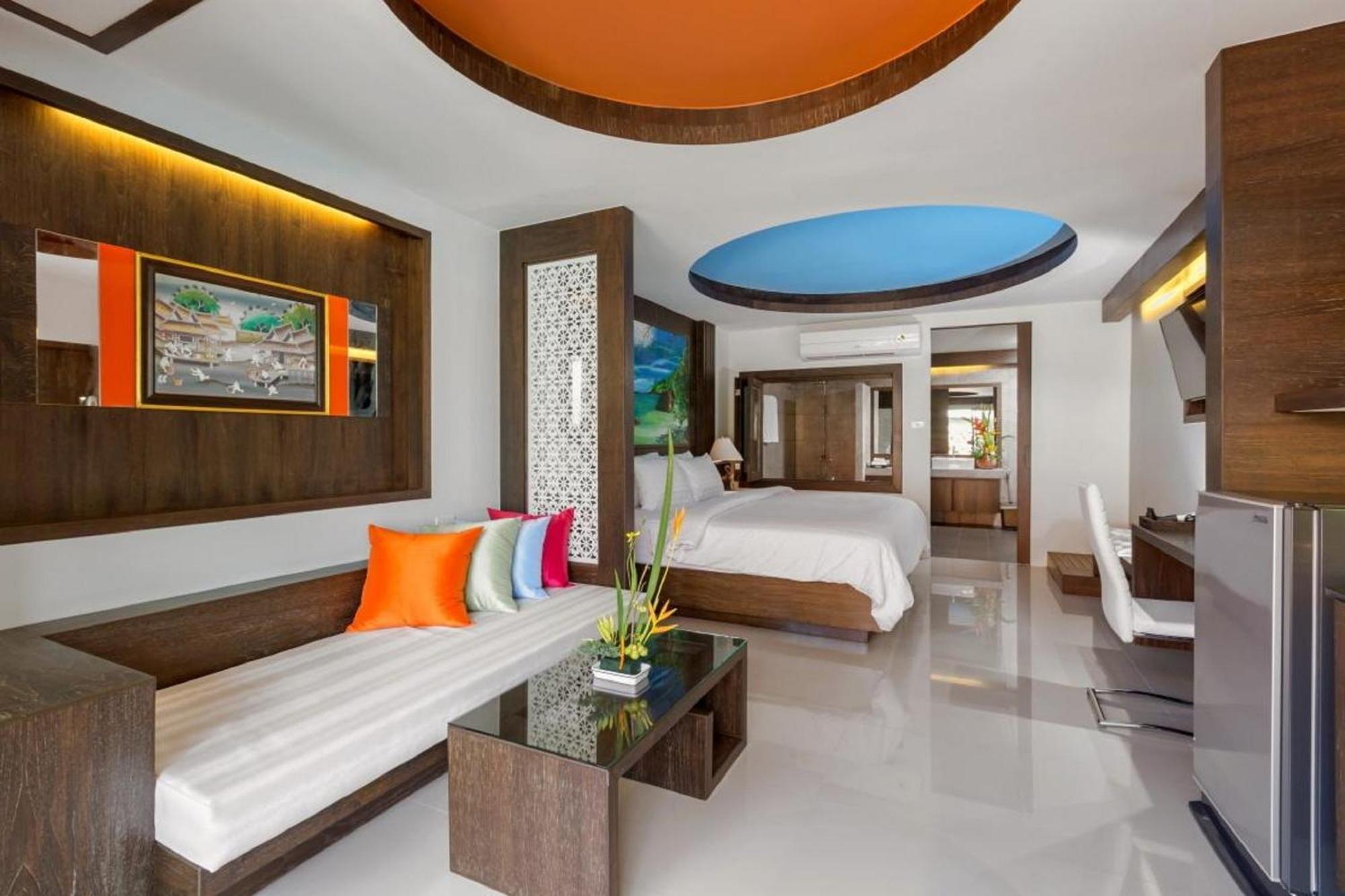 Grand Deluxe Double or Twin Room Pool Access