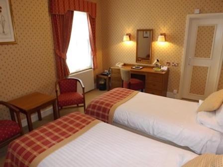 Classic Twin Room