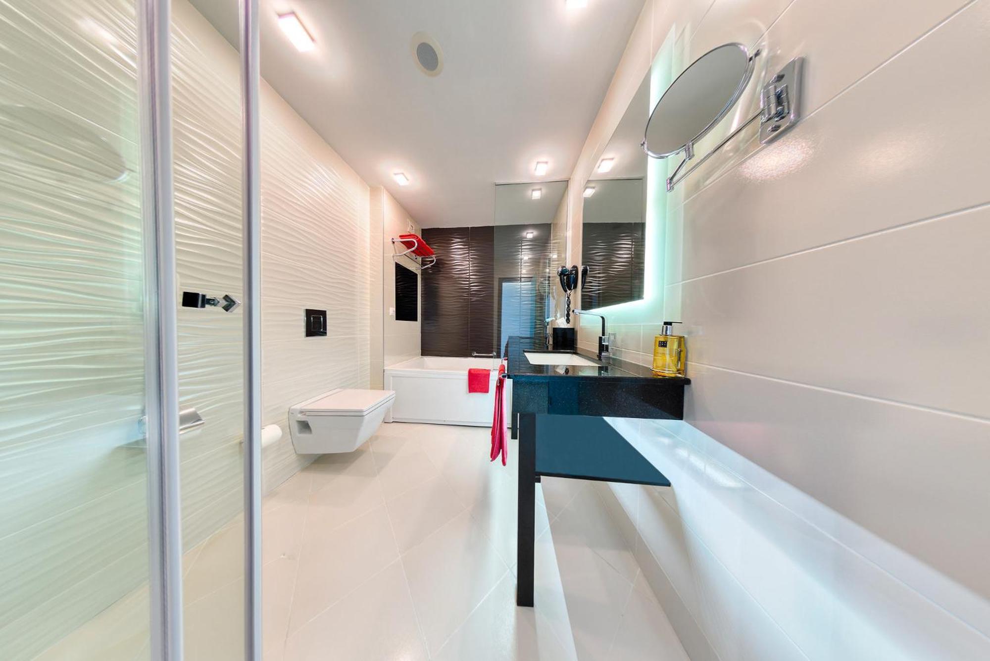 Junior Suite with Side Sea View – Premium A la cart & Exclusive Adults only Beach Access,1589159233:JPEG