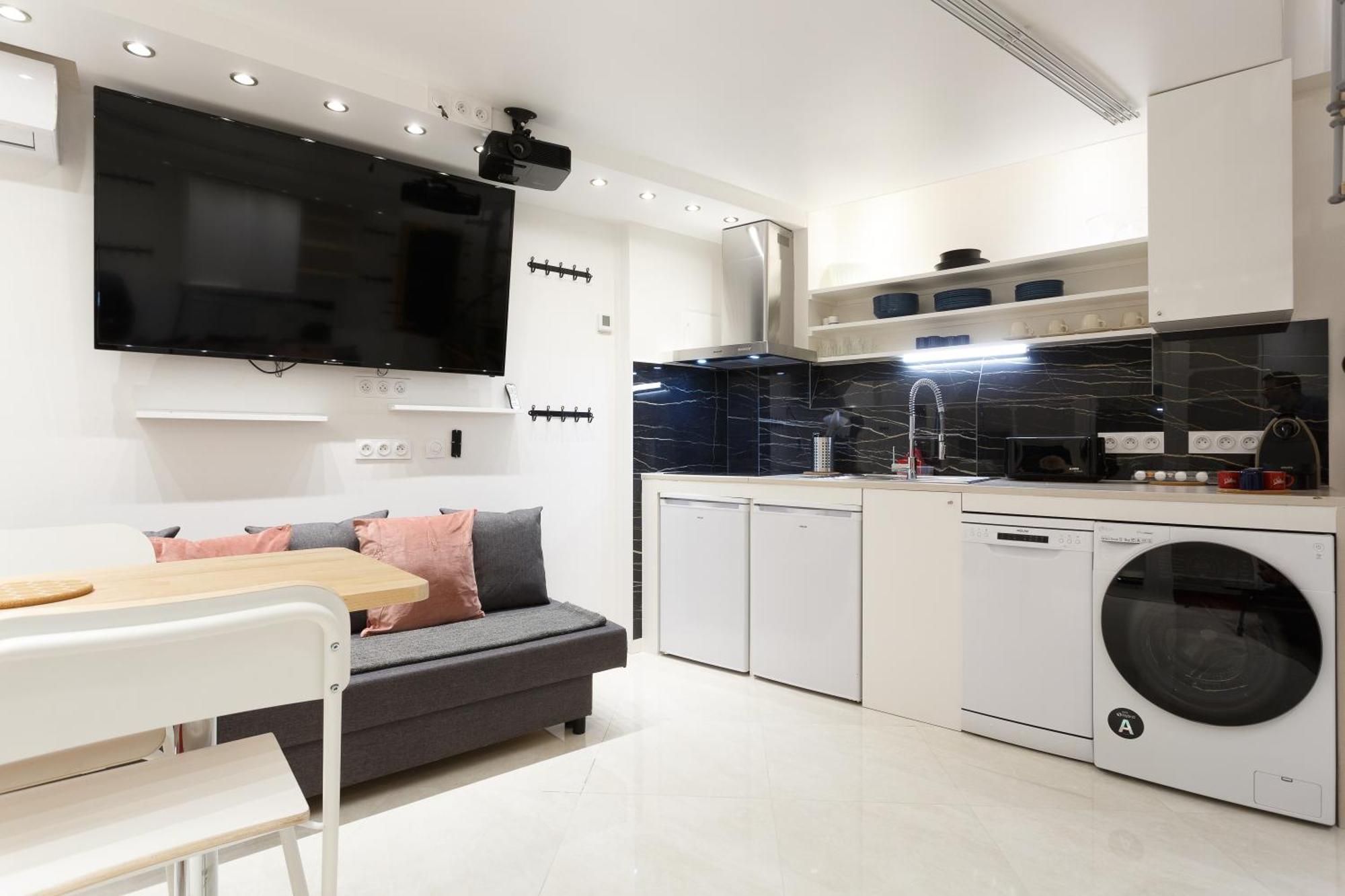 Deluxe Apartment