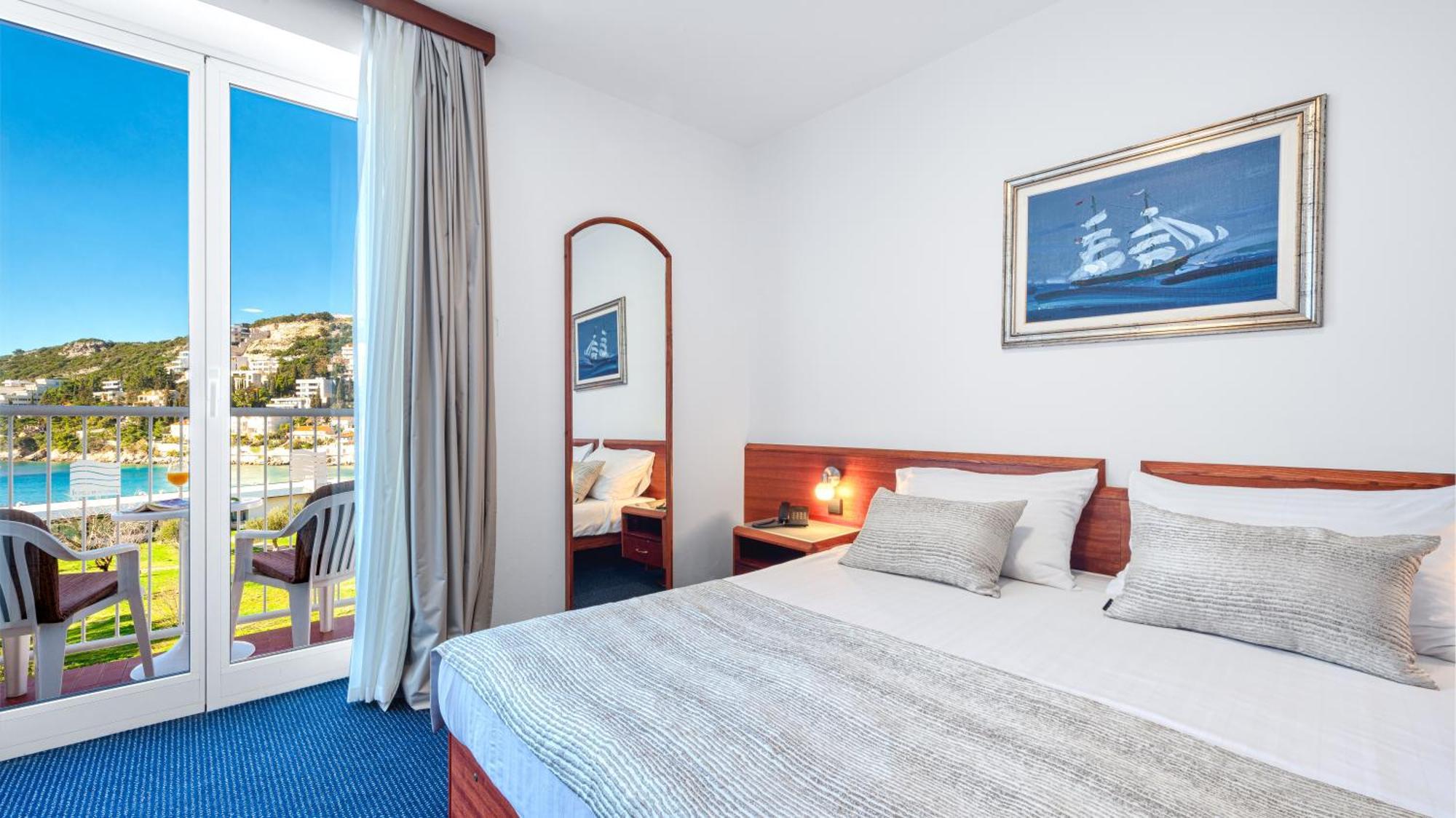 Double or Twin Room Balcony Sea View