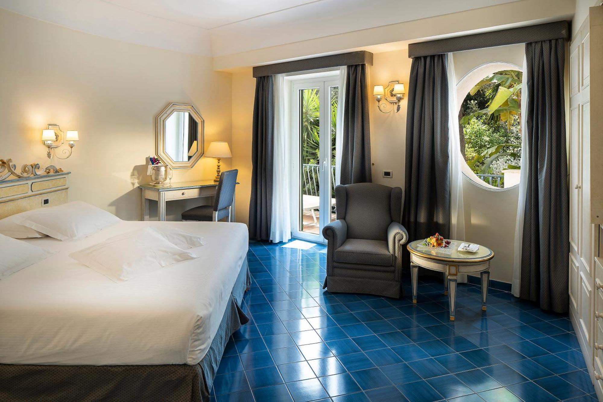 Superior Double or Twin Room Garden View