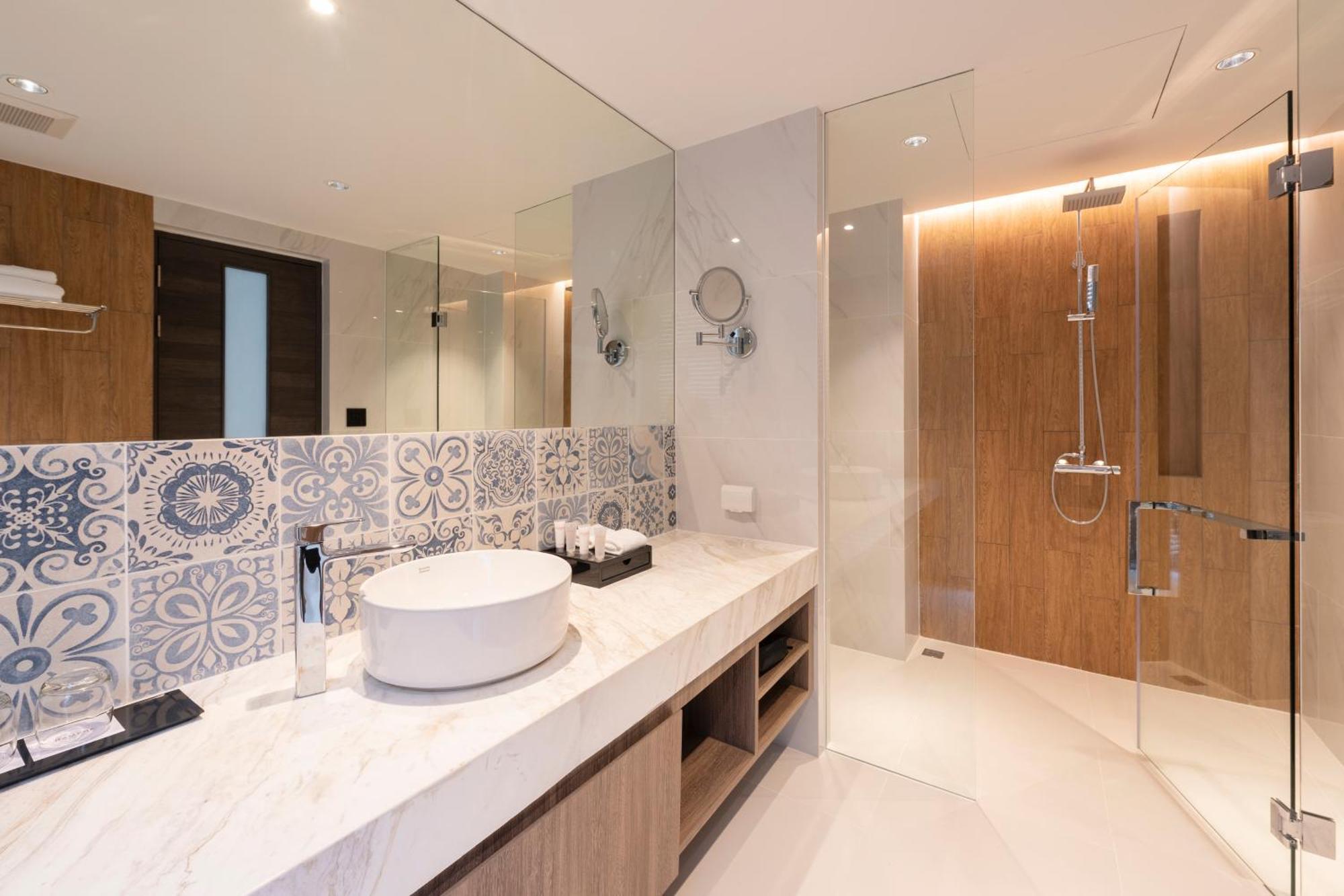Premium King Room