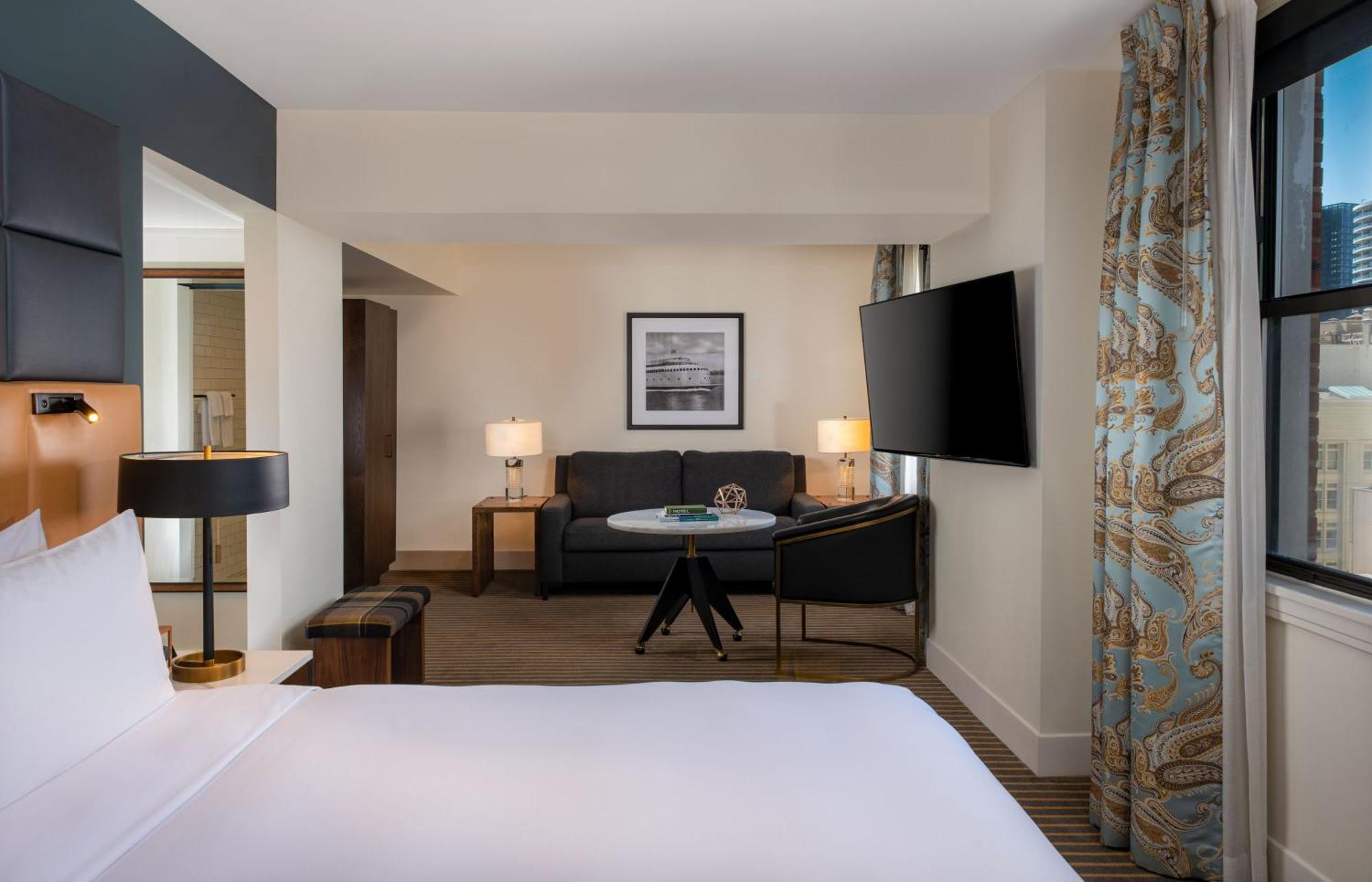 Suíte Júnior com Cama King-size e Vista da Cidade