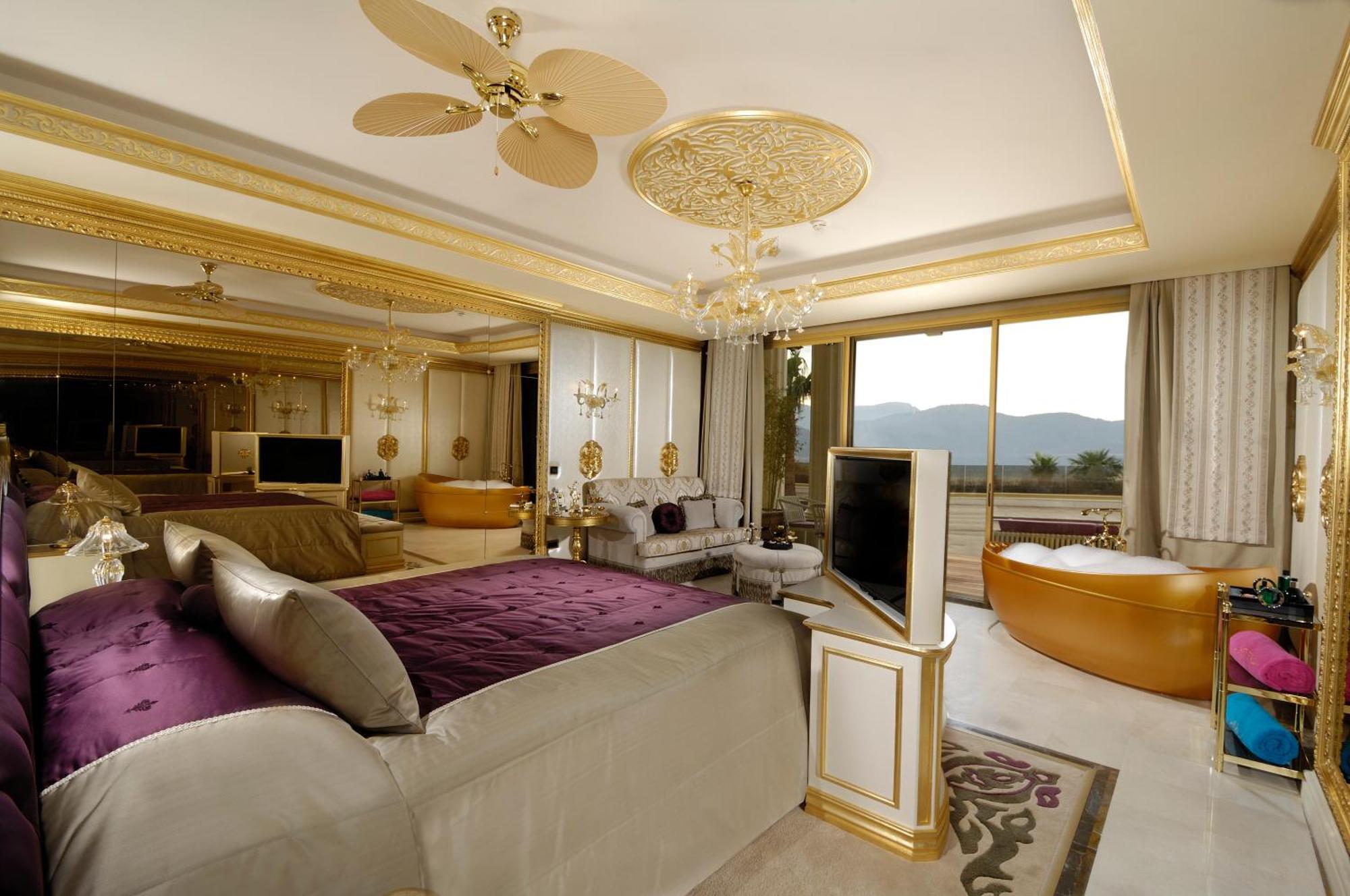 Deluxe Swimup Sea View