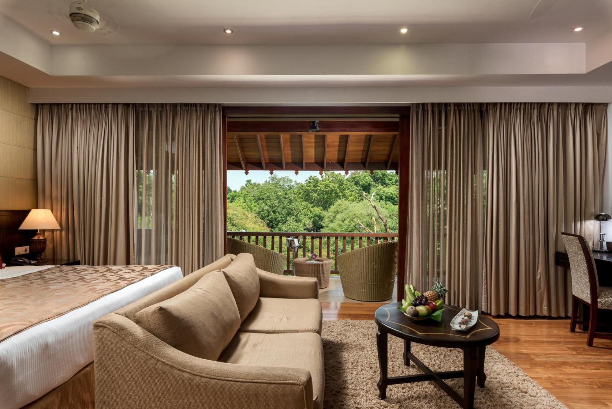 Suite Early Check & Late Check-out on Availability & on all Spa Treatments