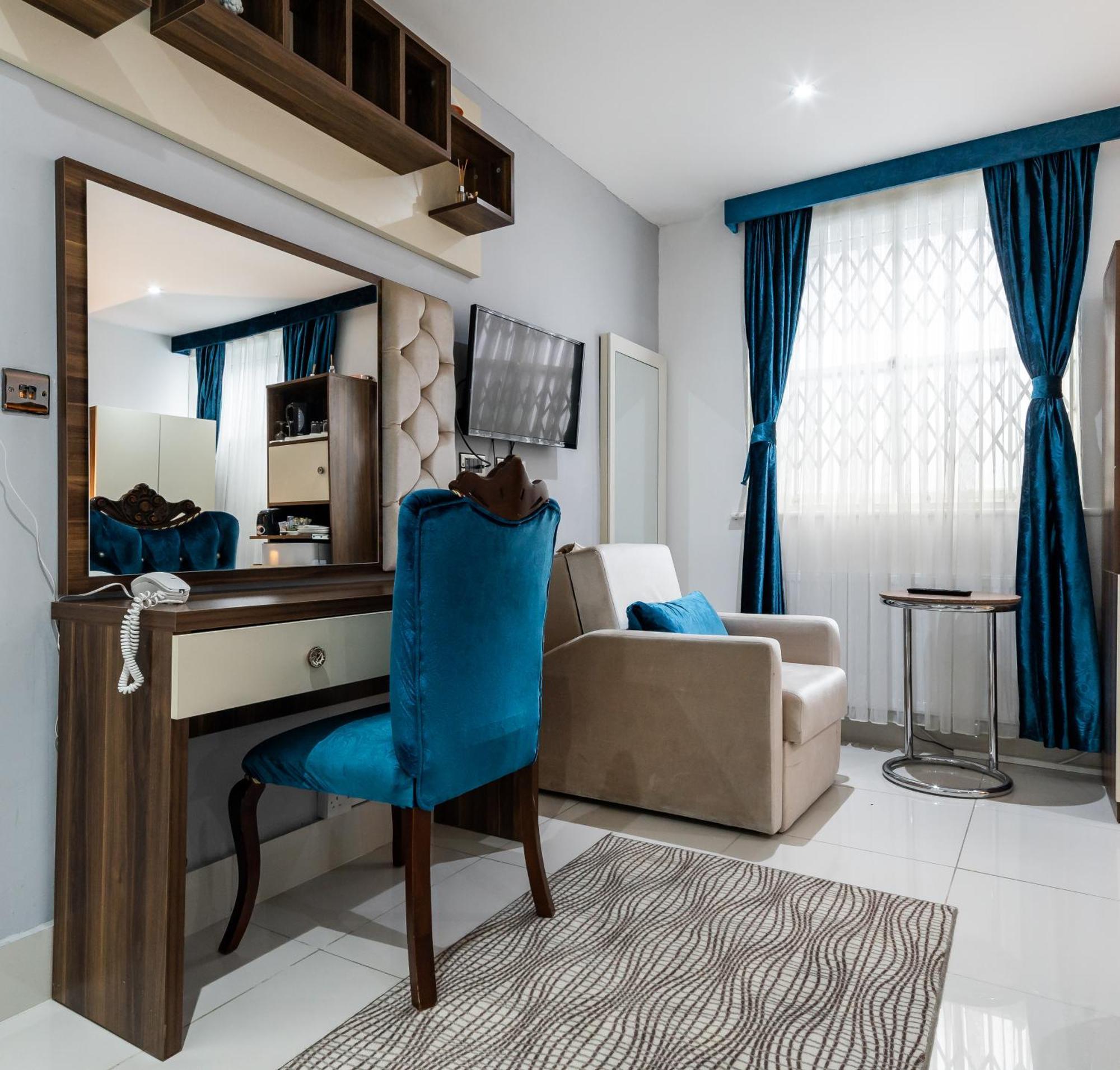 Comfort Quadruple Room
