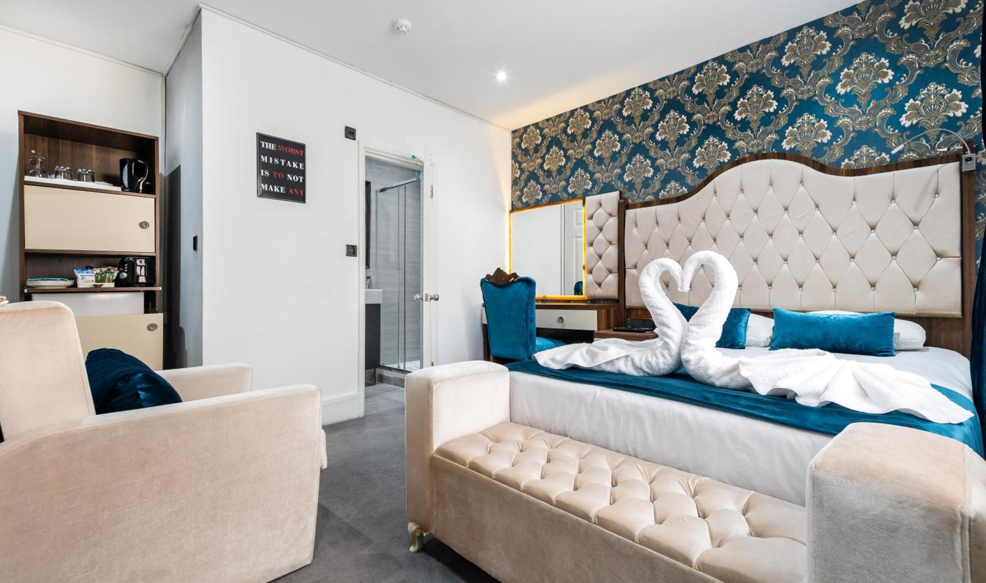 Comfort Triple Room