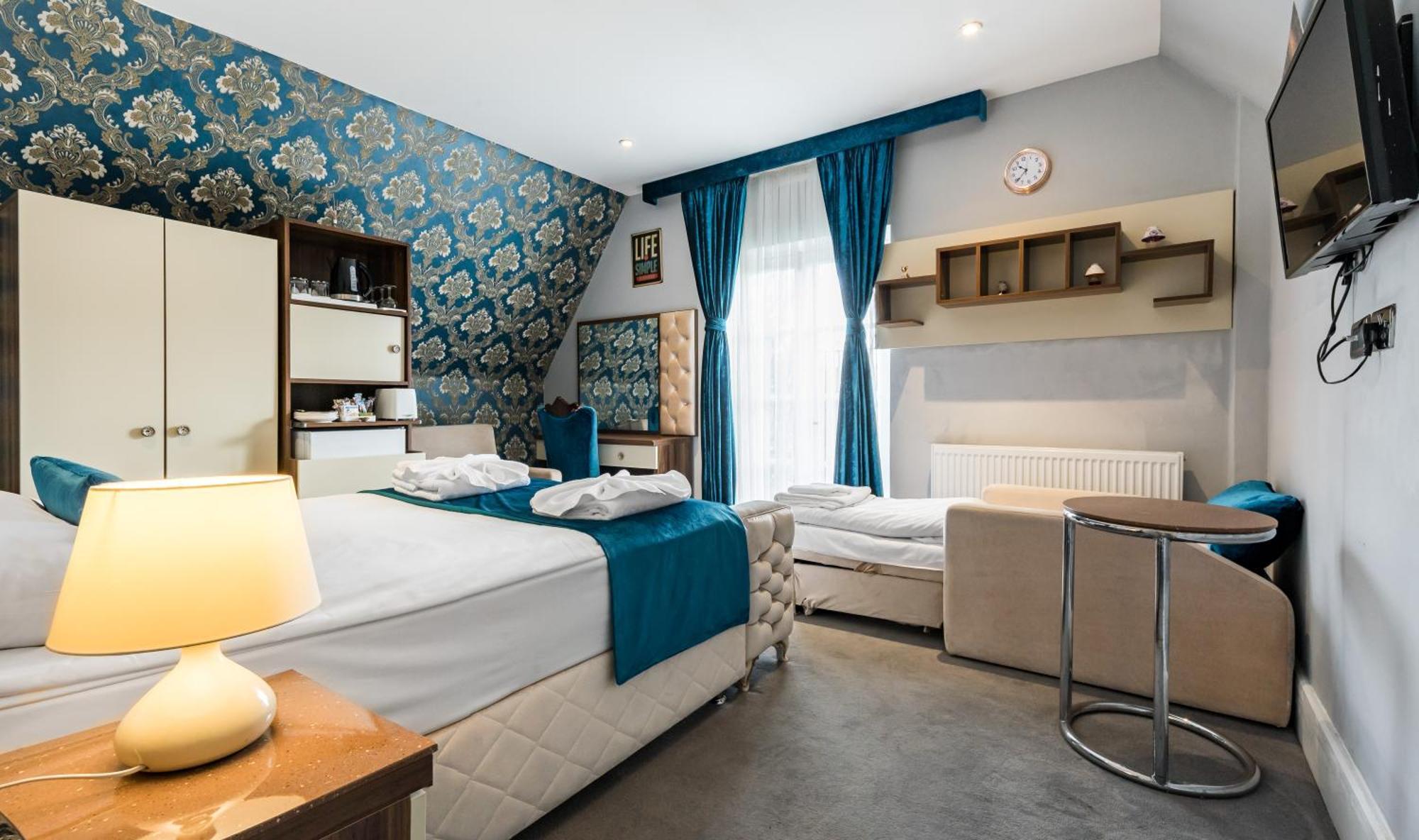 Comfort Quadruple Room