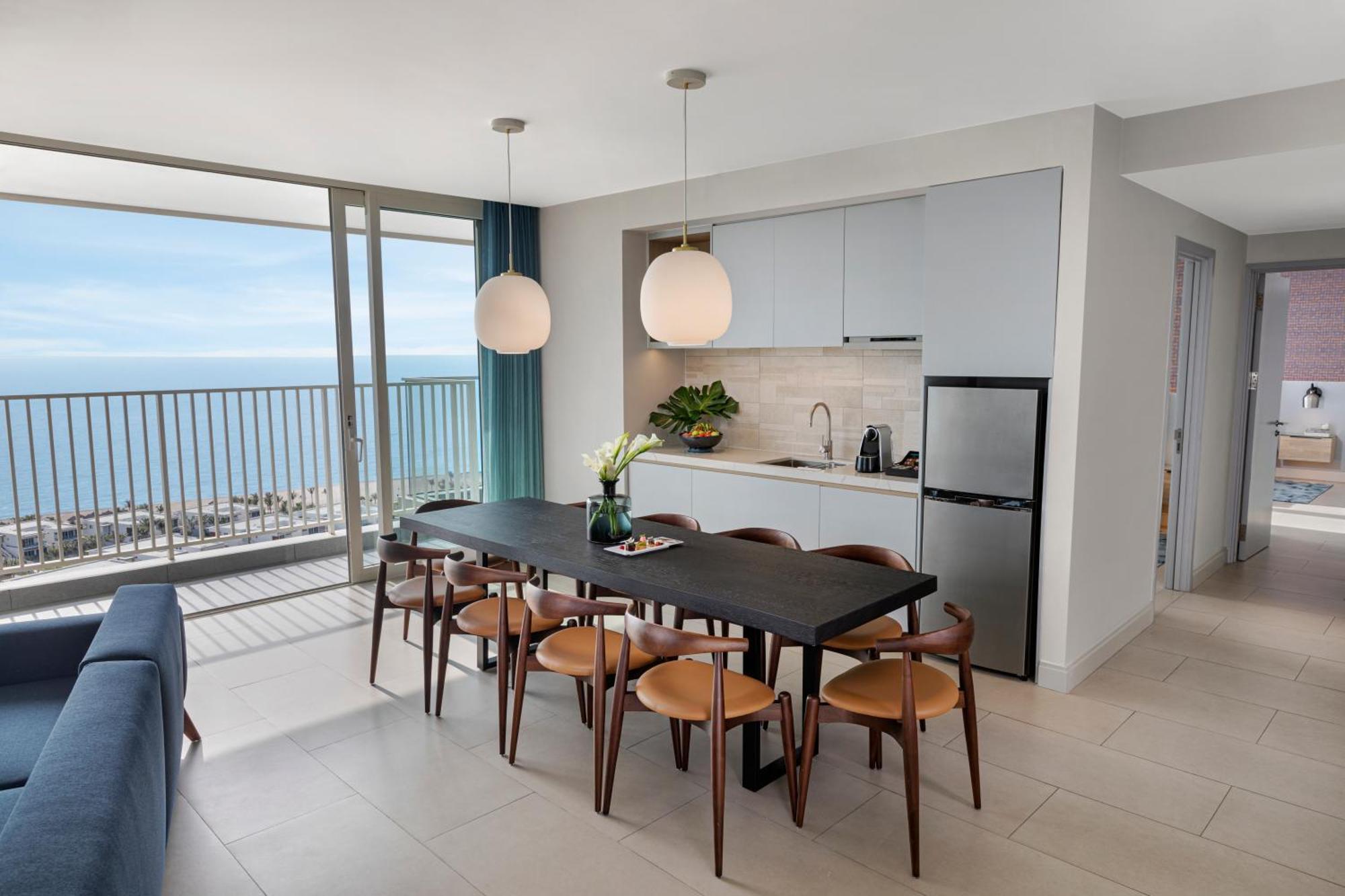 3 Bedroom Suite Terrace Panoramic Ocean View 2 Kings & 1 Twin,1656273383:JPEG