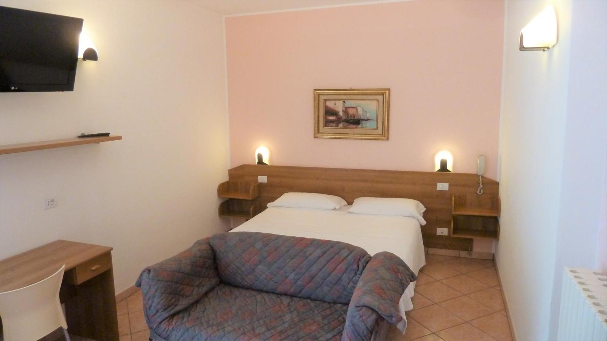 Double Room Balcony Mountain View