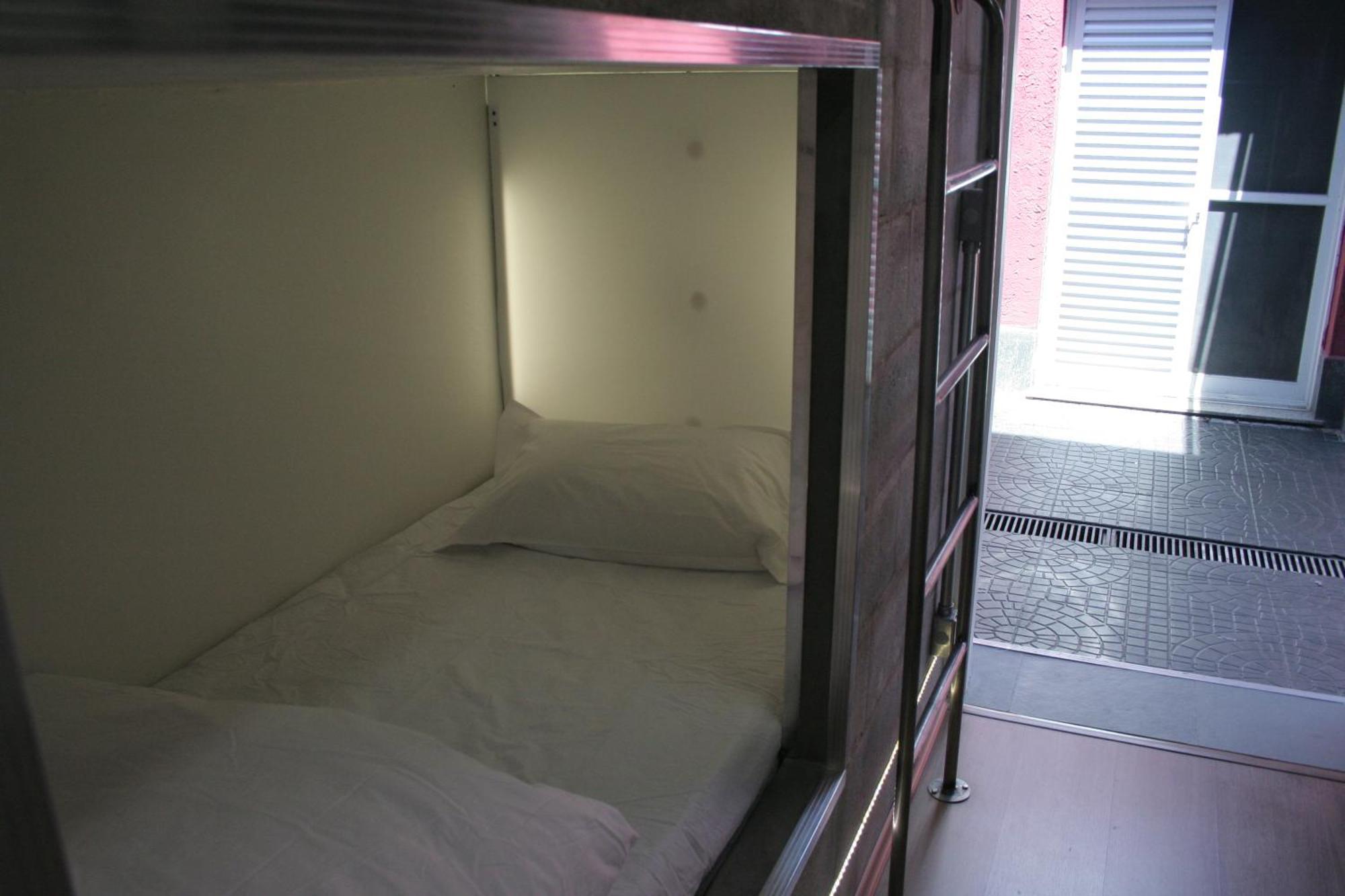 Quadruple Room Private Bathroom