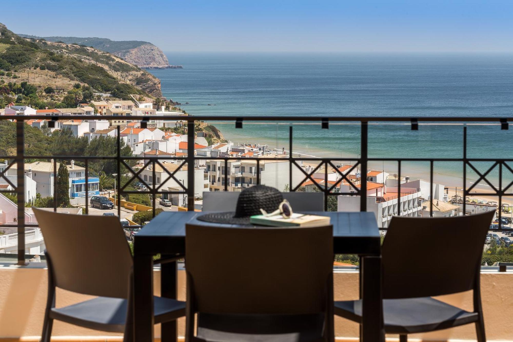 Two-Bedroom Townhouse Sea View