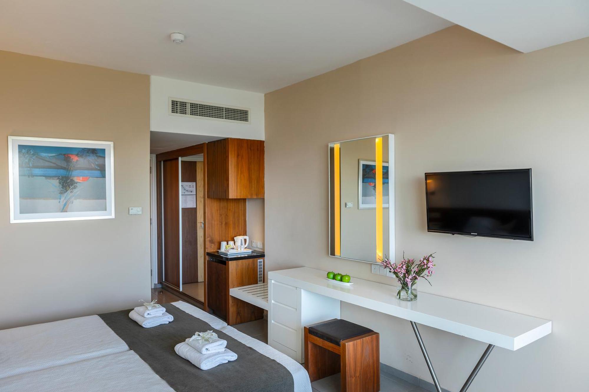 Superior Room Inland View