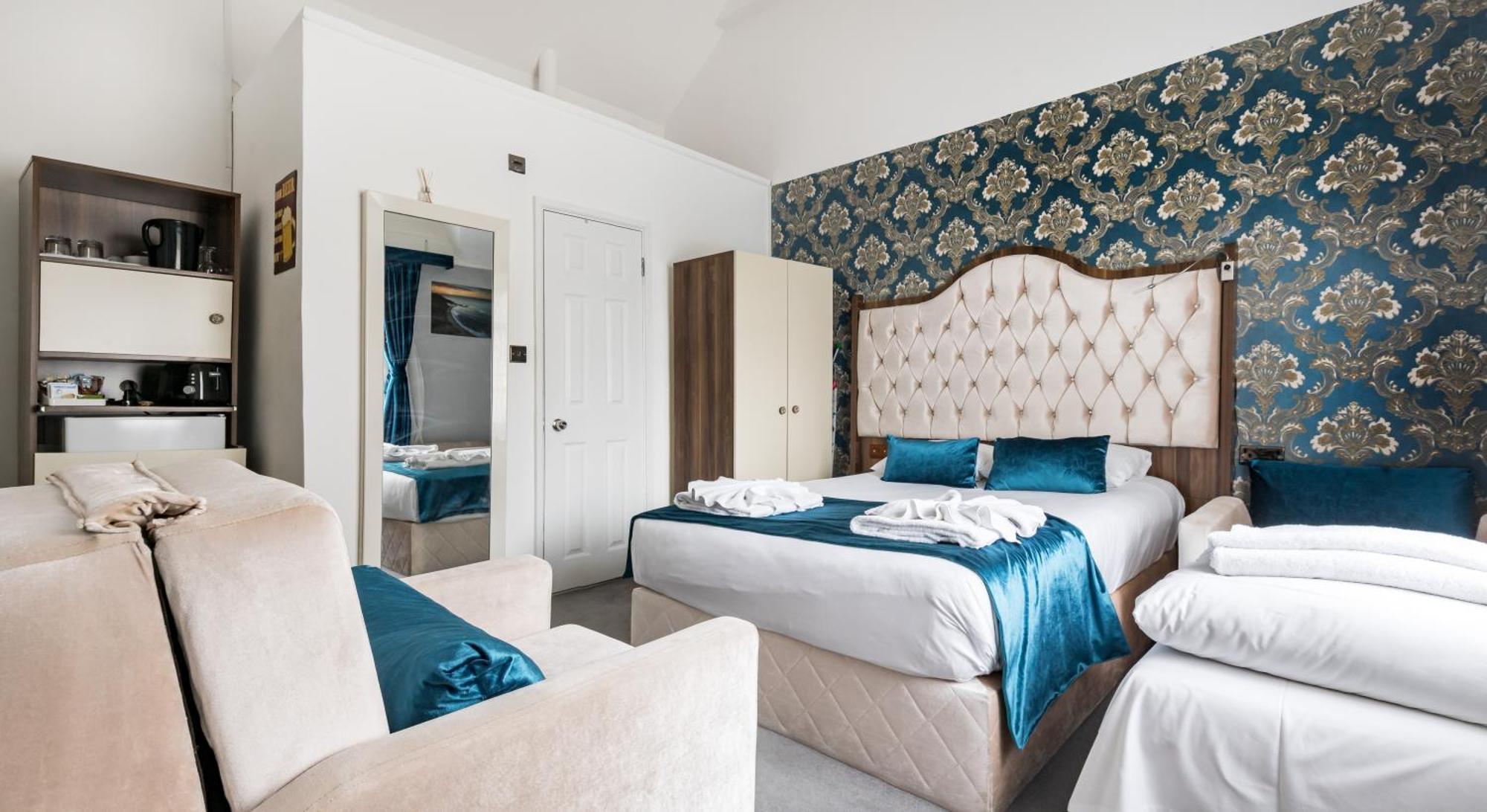 Comfort Triple Room