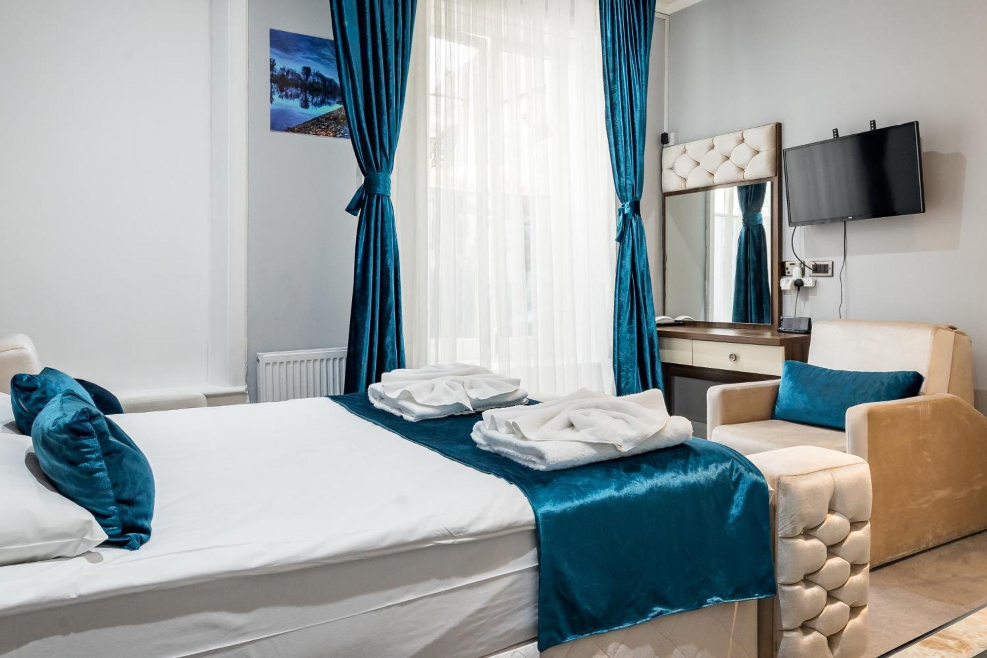 Comfort Triple Room