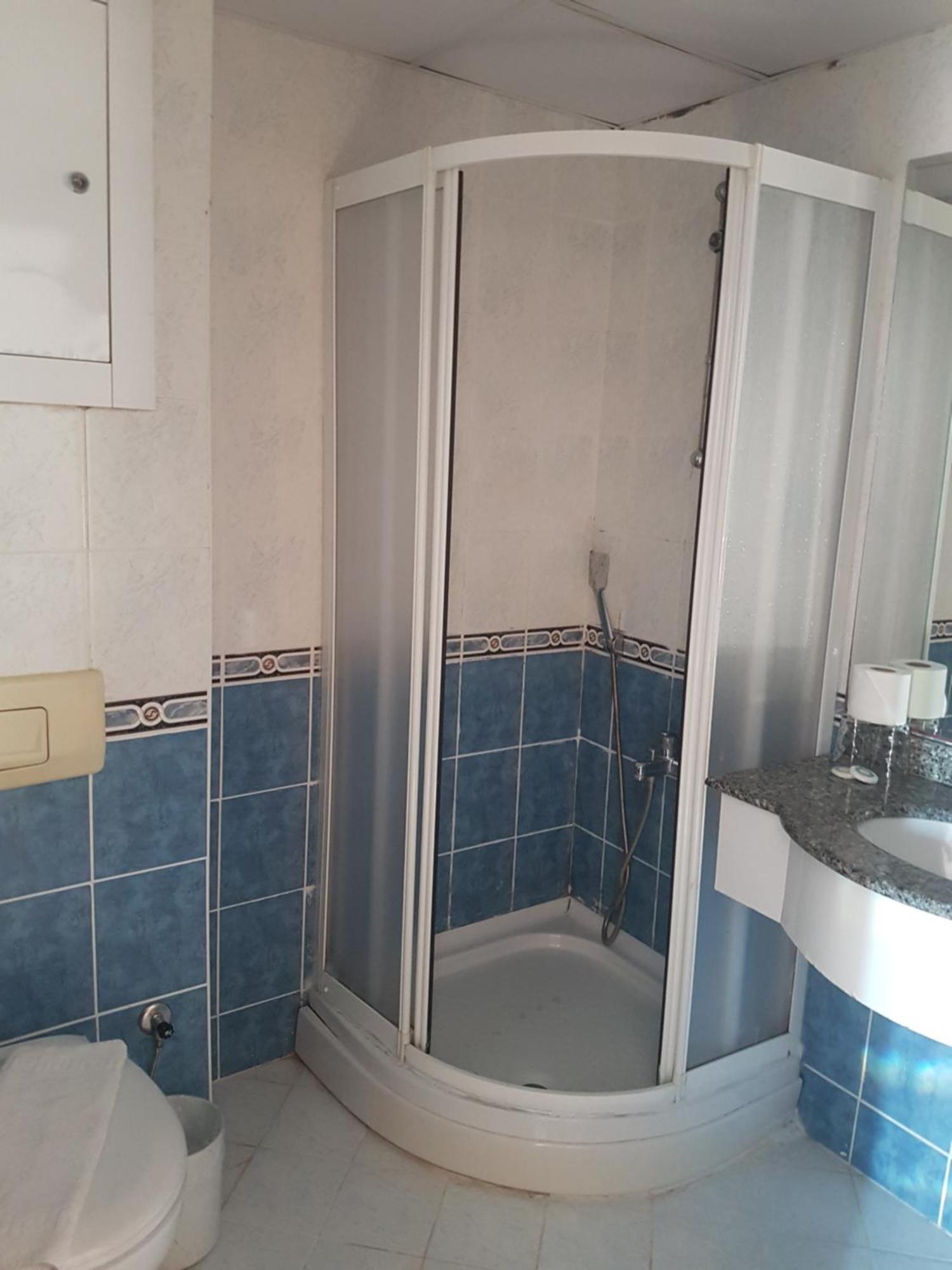 Double or Twin Room Sea View