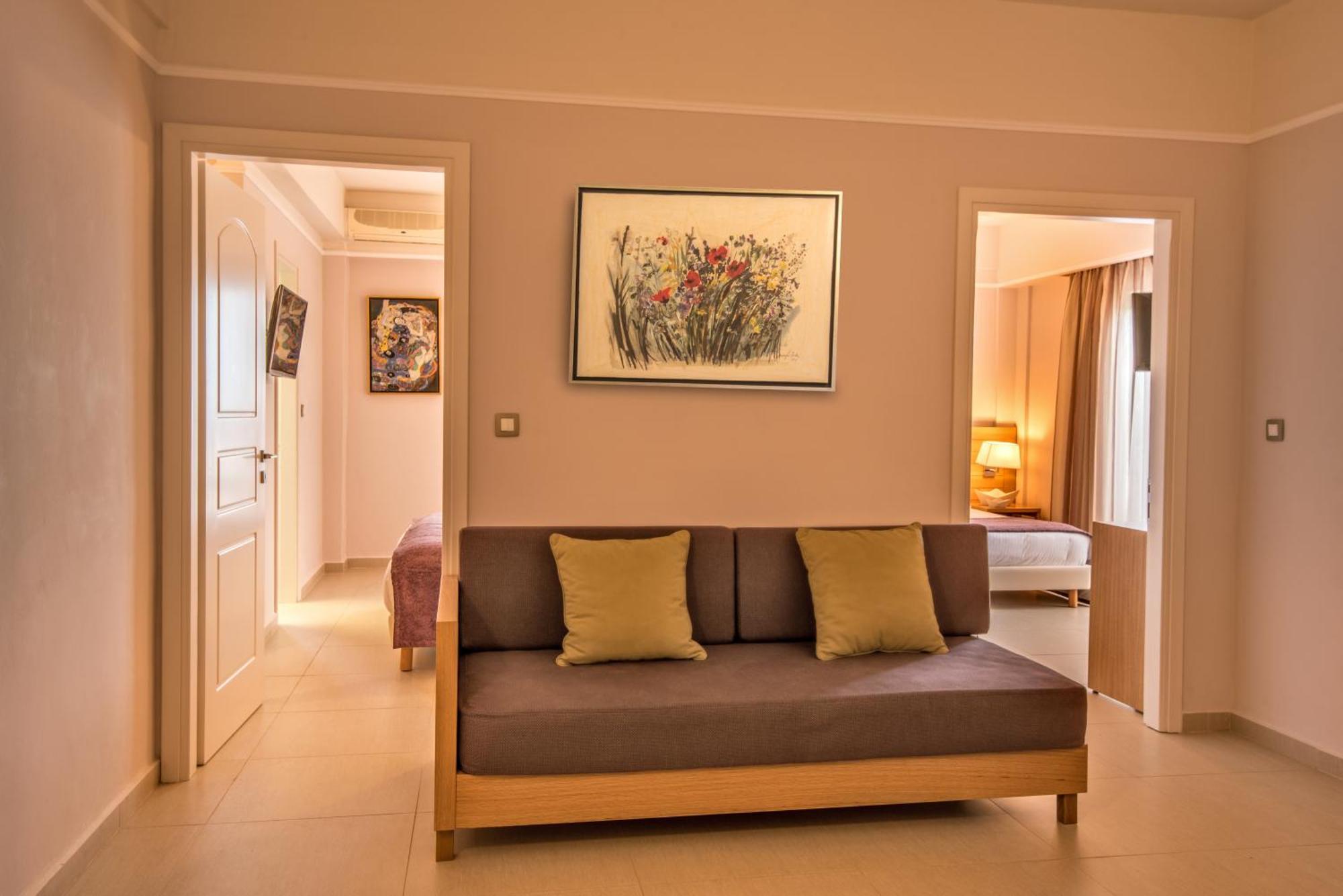 Two Bedrooms Family Room Pool or Garden View
