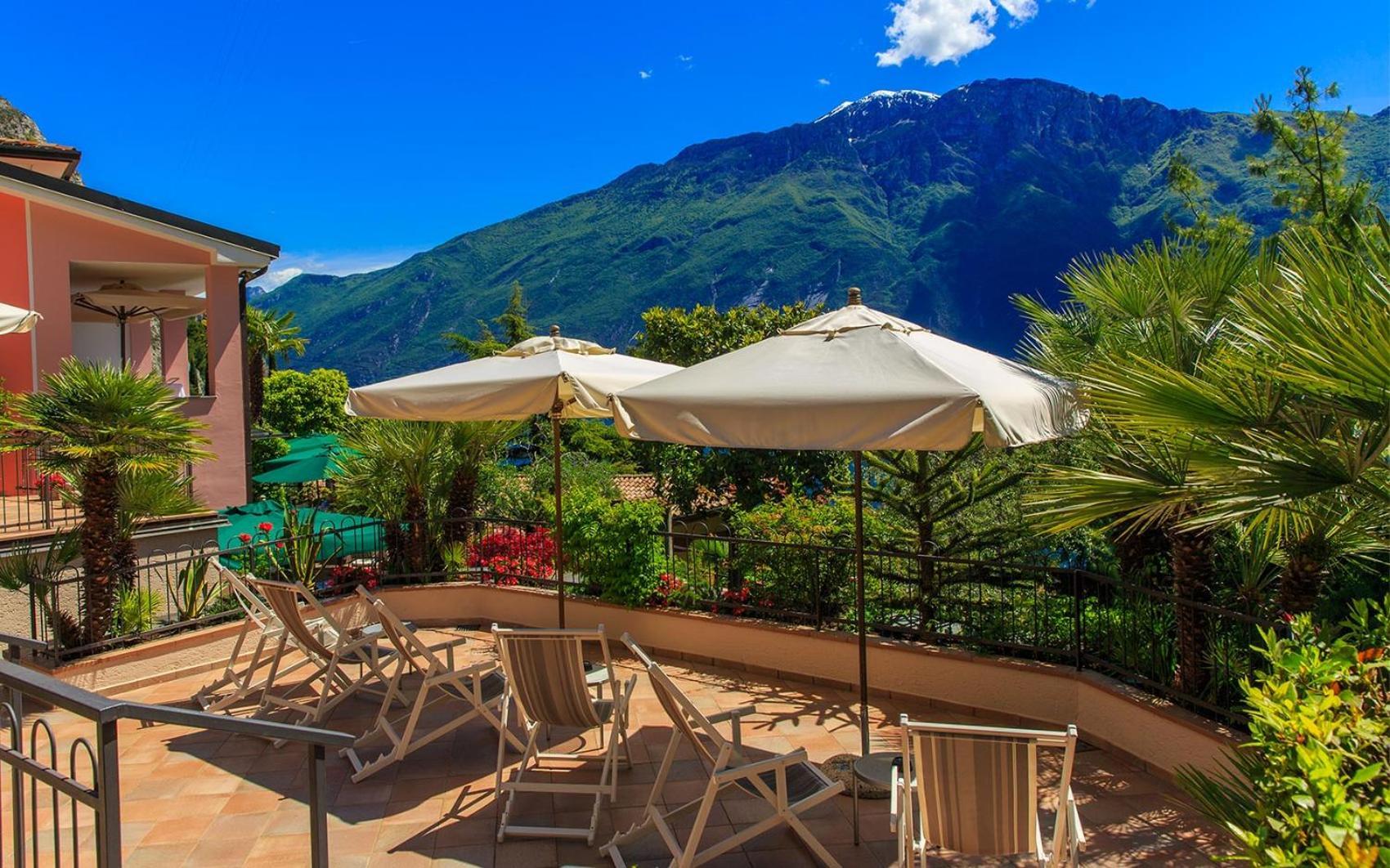 Double Room Comfort Plus with Lake View