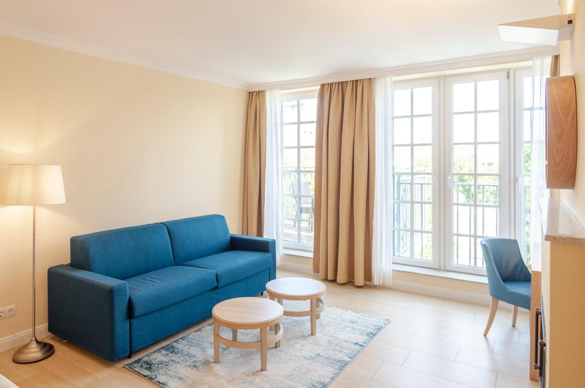 Family Room Balcony or Terrace Garden View