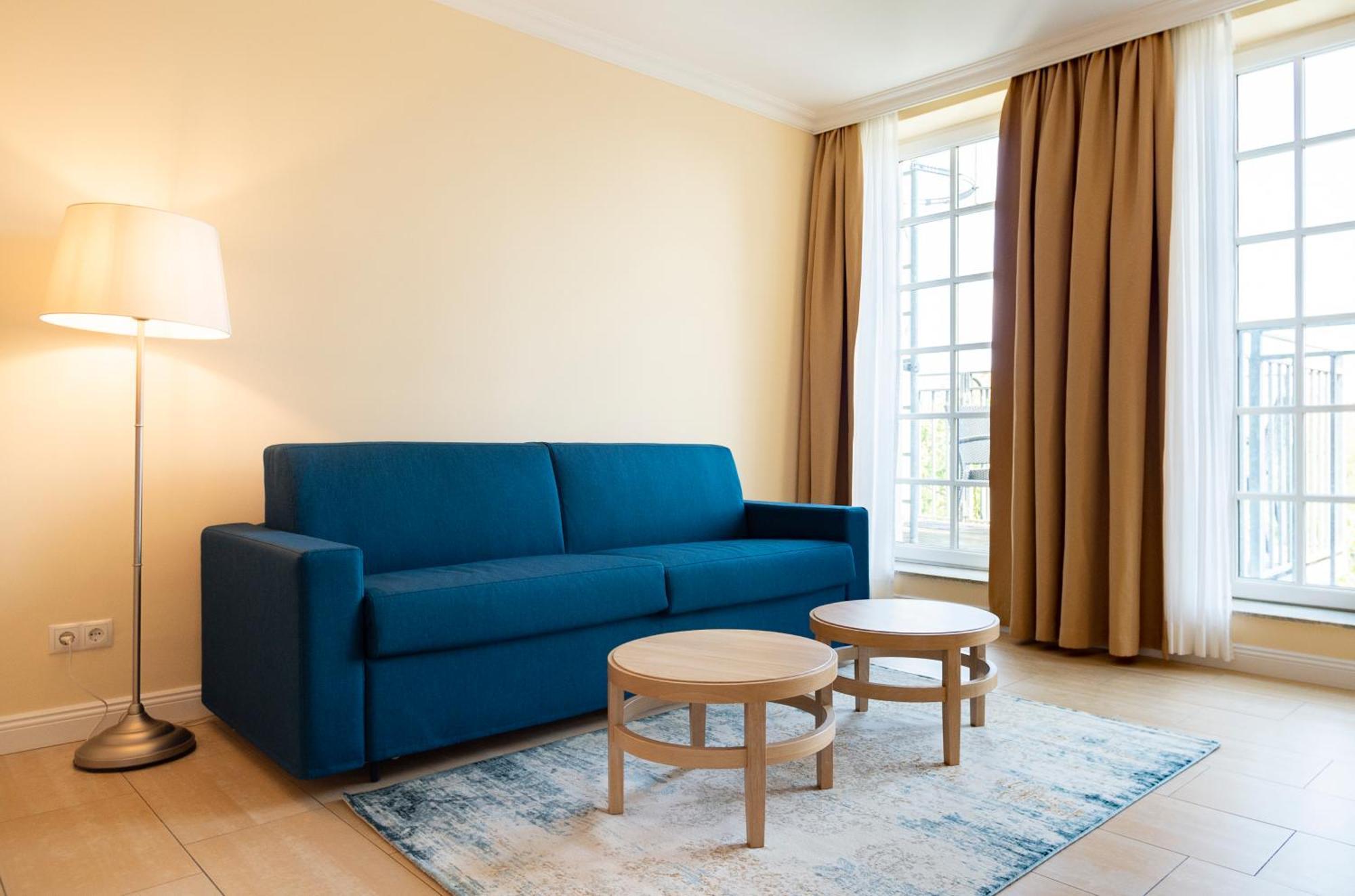 Family Room Balcony or Terrace Garden View