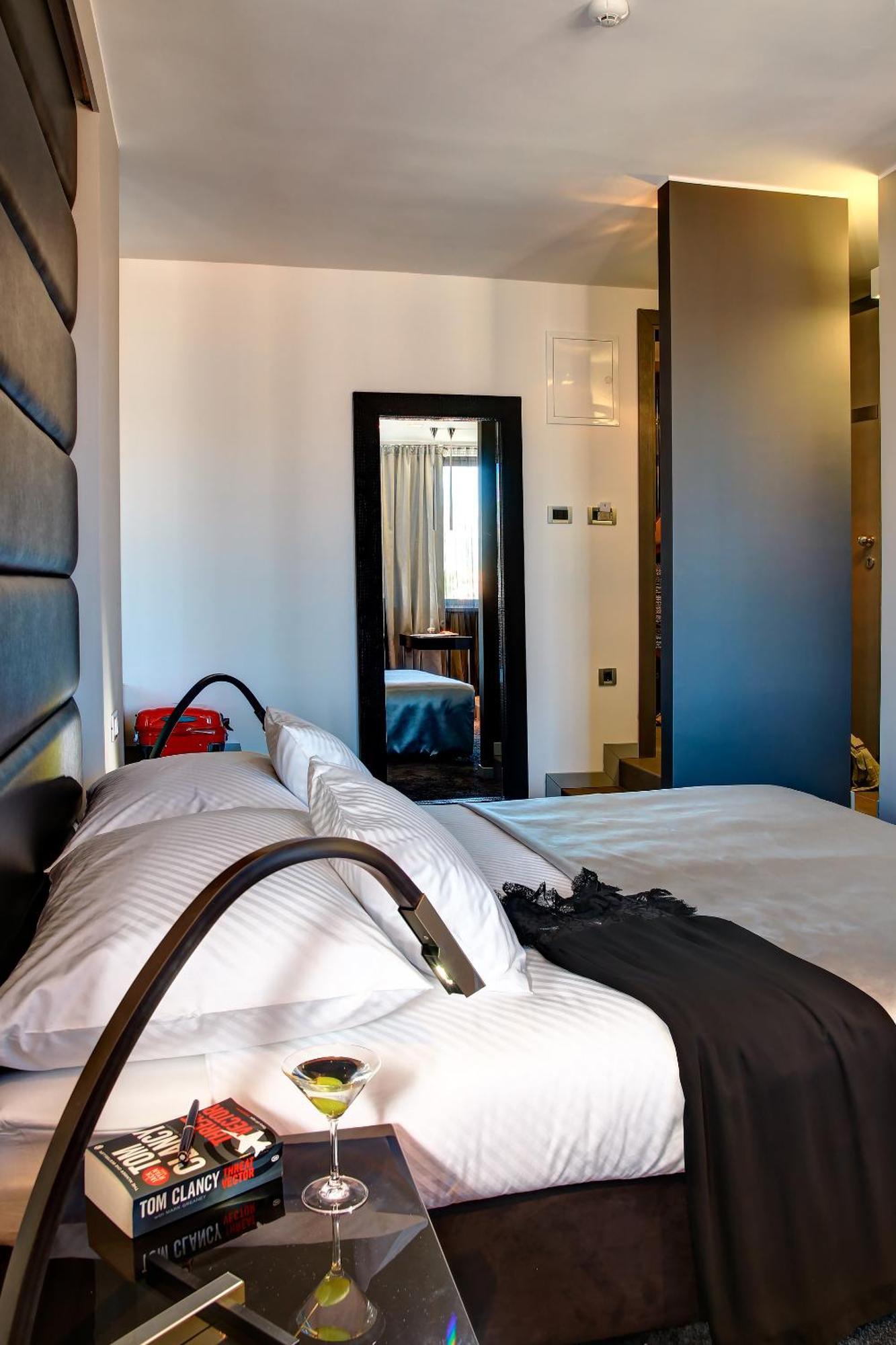 Superior Double Room City View