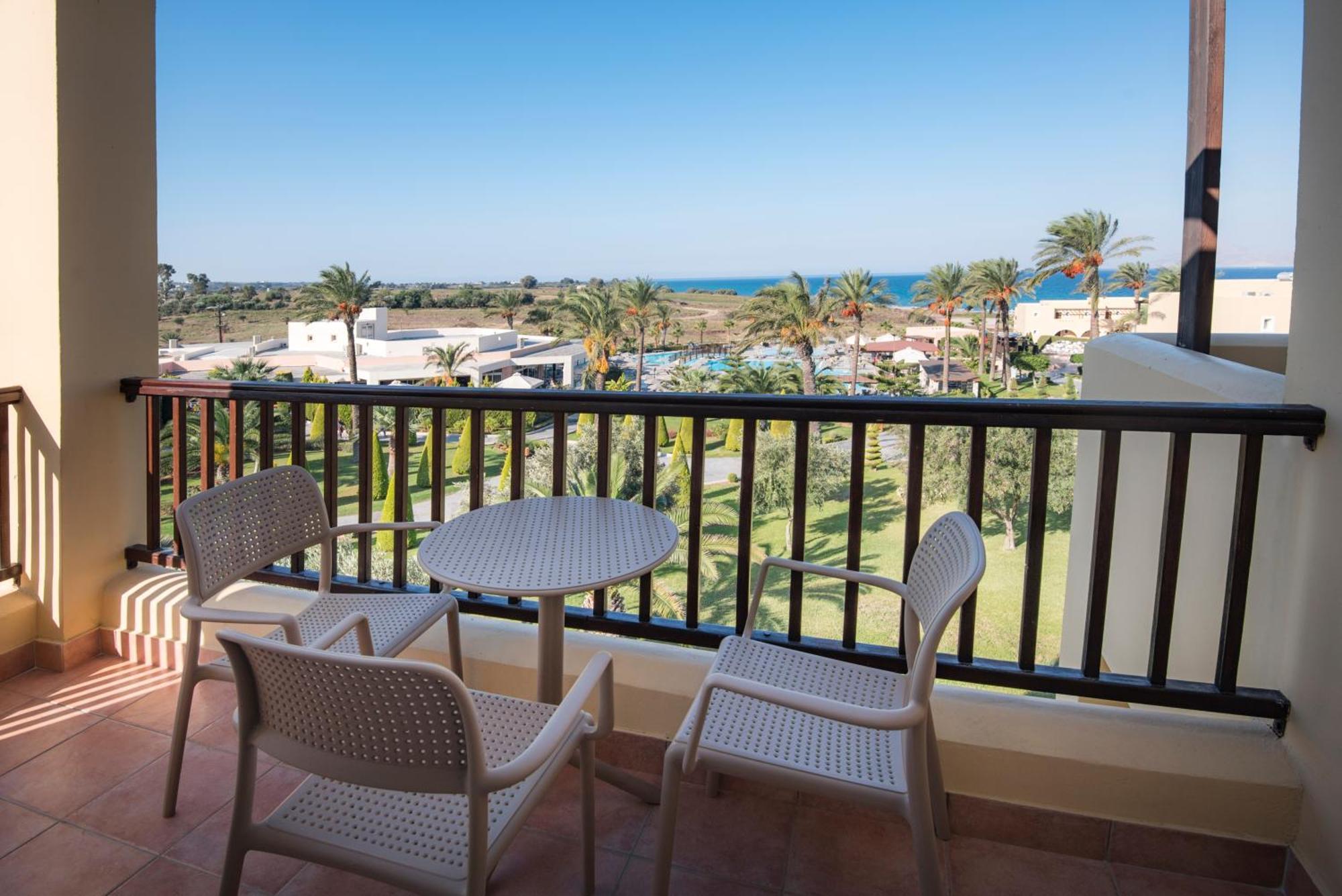 Double or Twin Room Side Sea View
