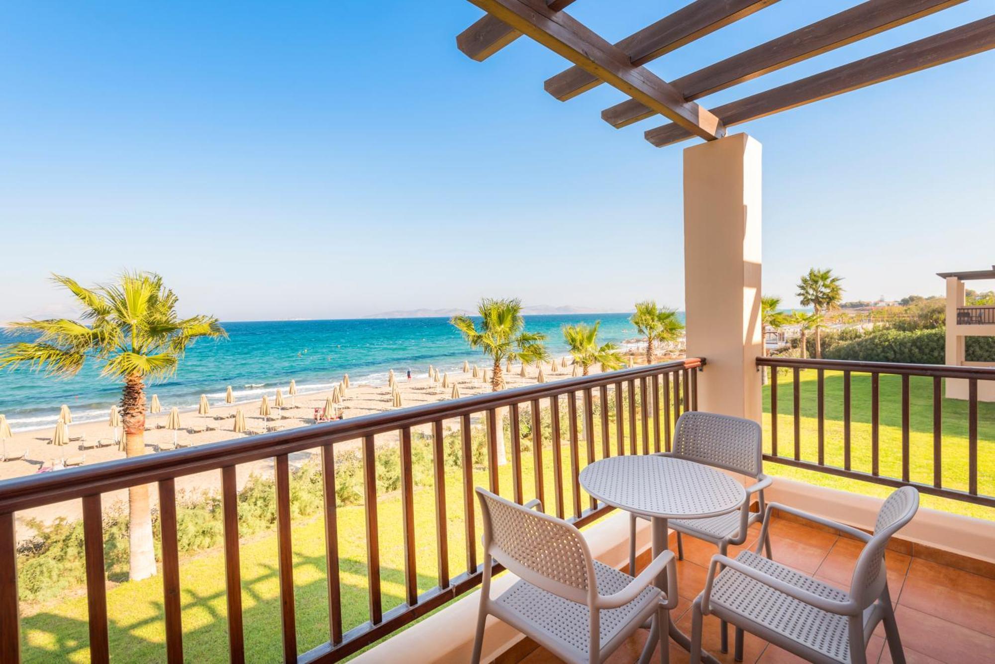Double or Twin Room Sea View