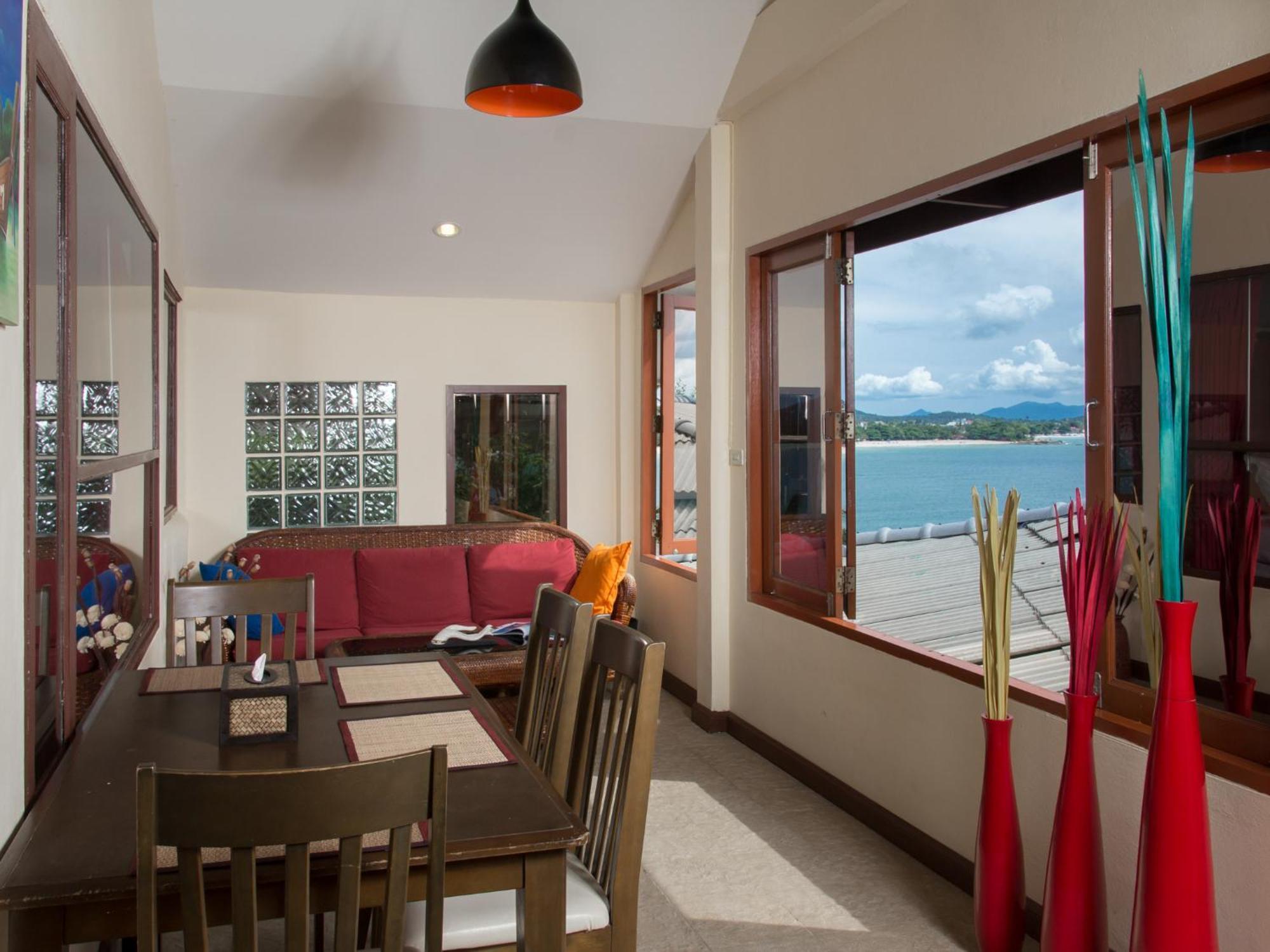 Garden 2 bedroom villa