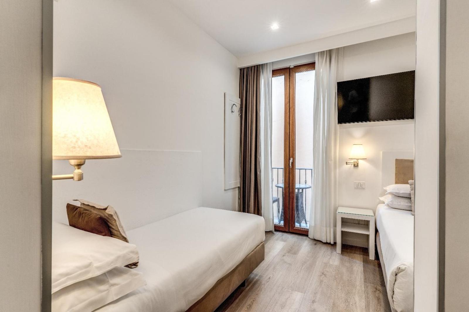 Economy Twin Room