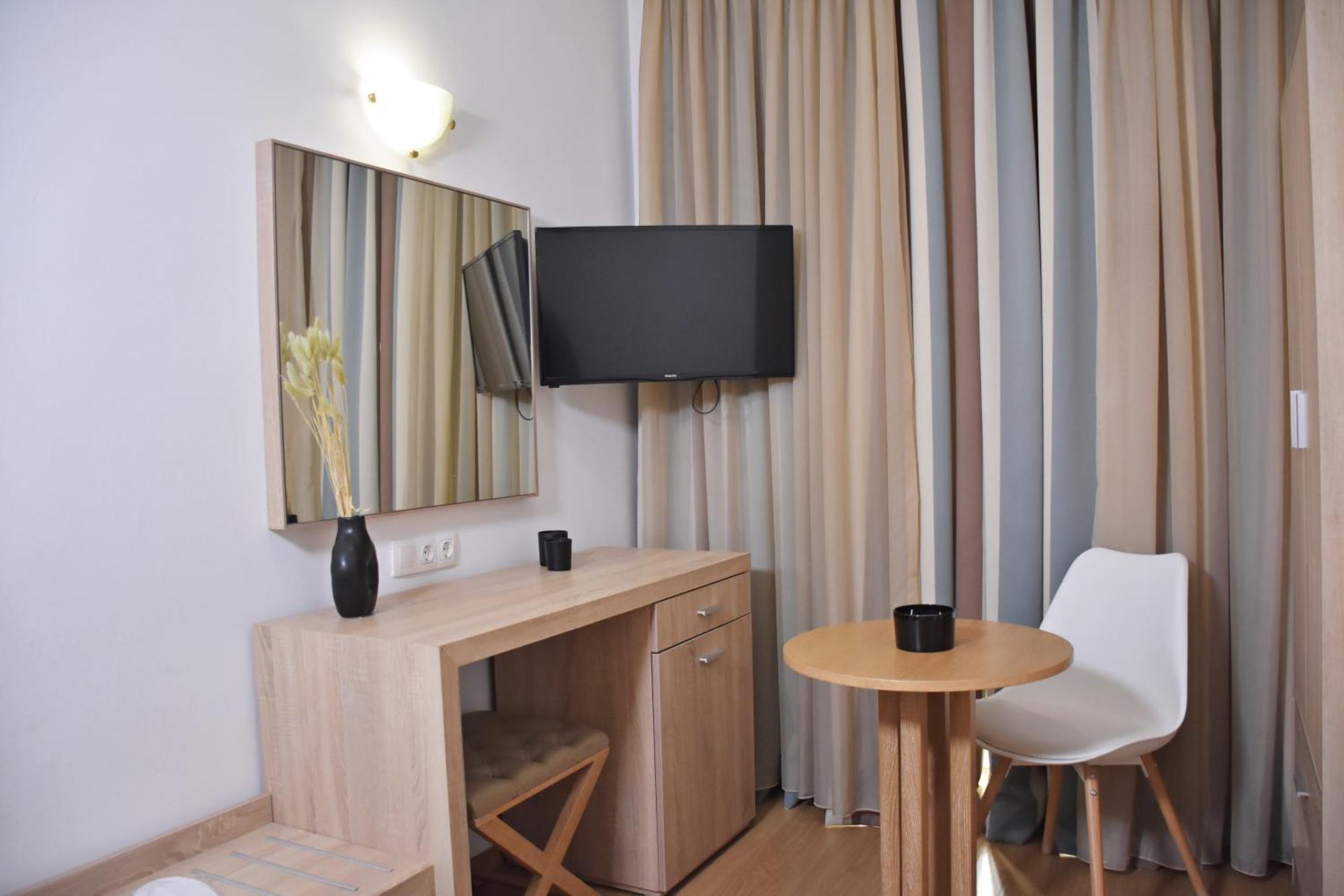 Single Room No View