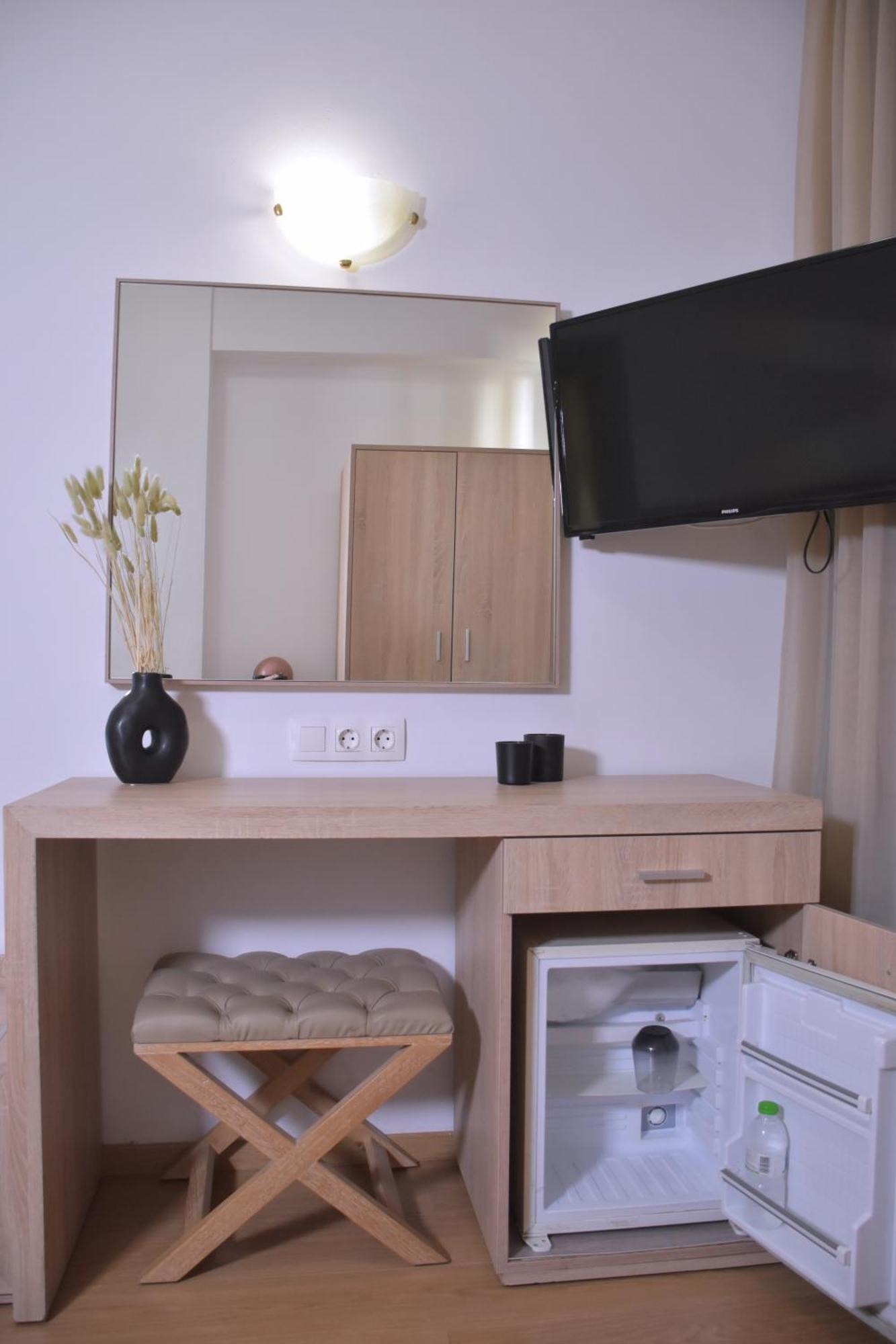 Single Room No View