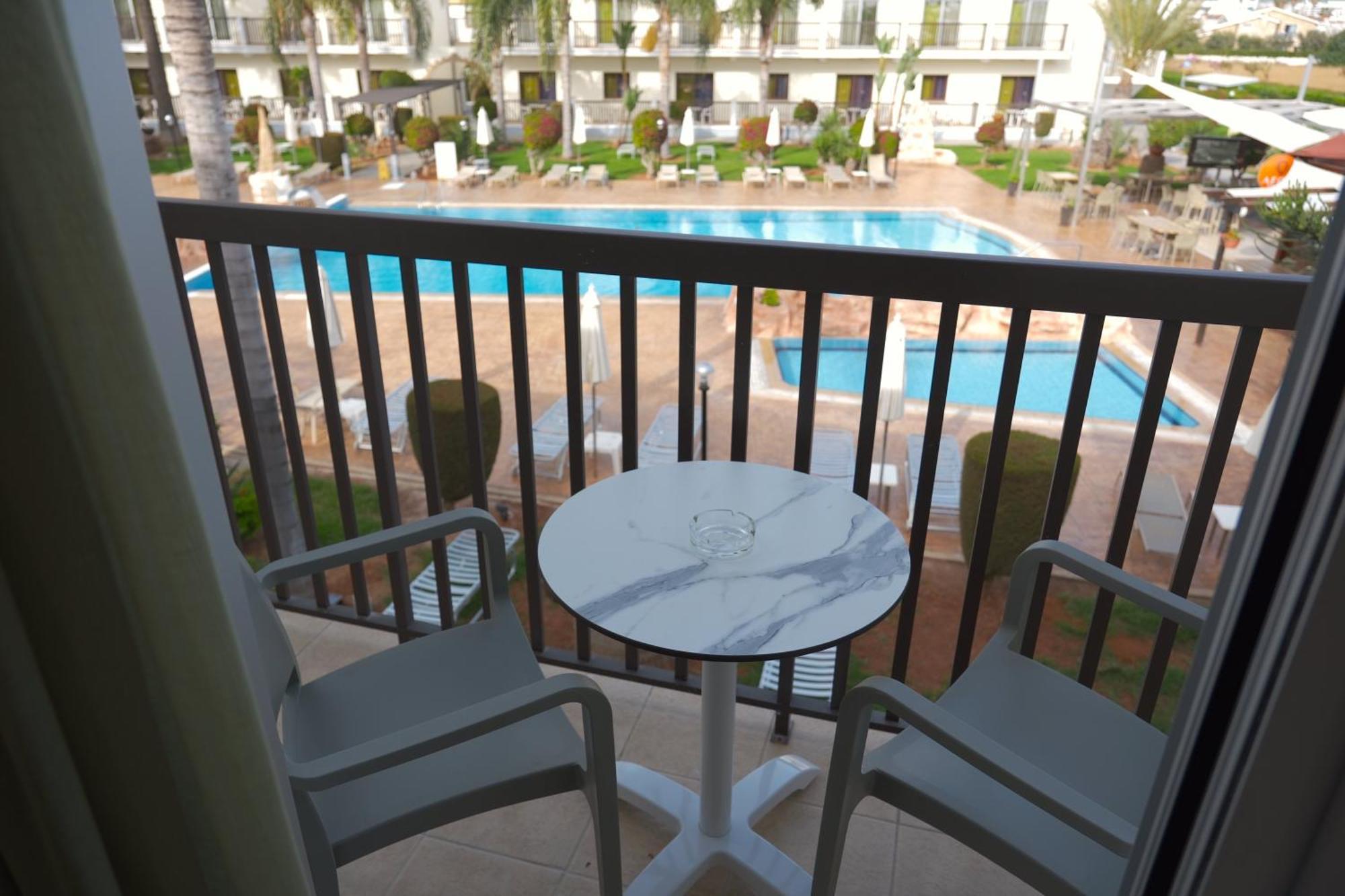 Standard Double or Twin Room Balcony