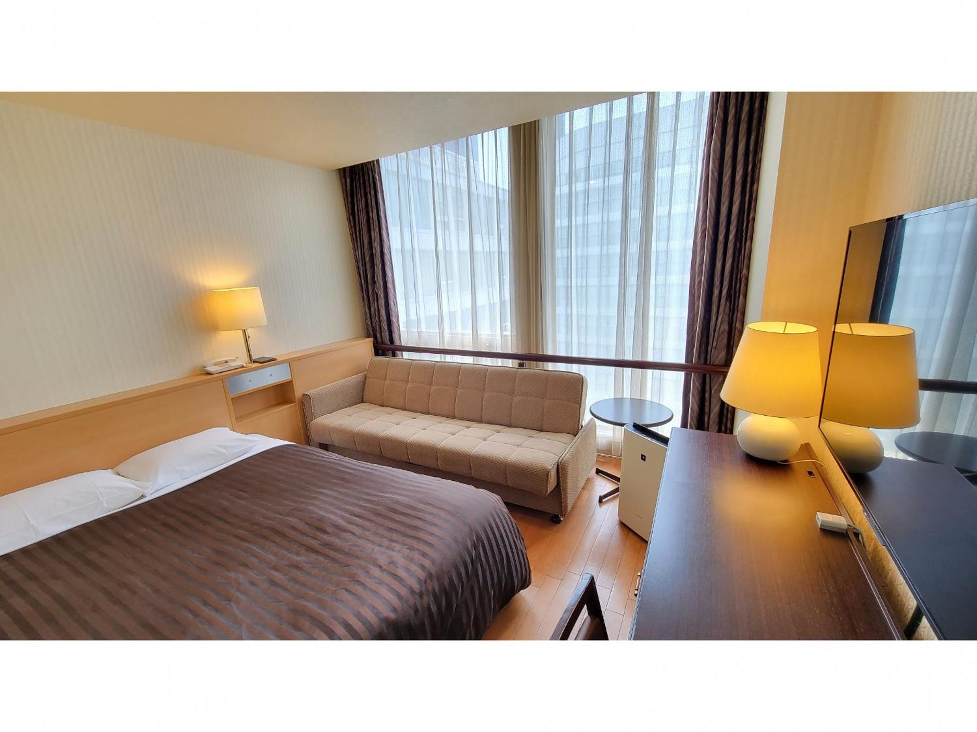 Deluxe Single Room