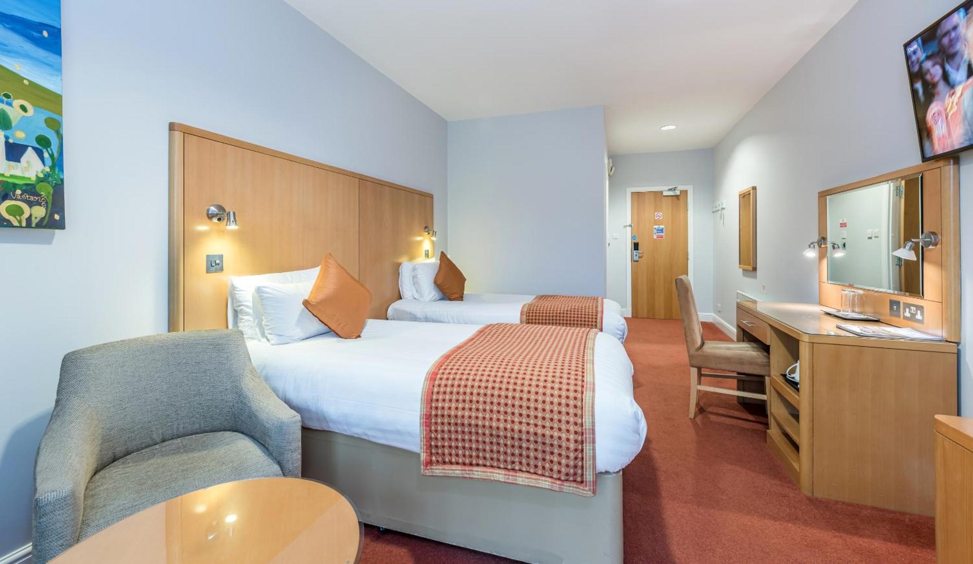 Twin Room with Private Bathroom,1131798570:JPEG