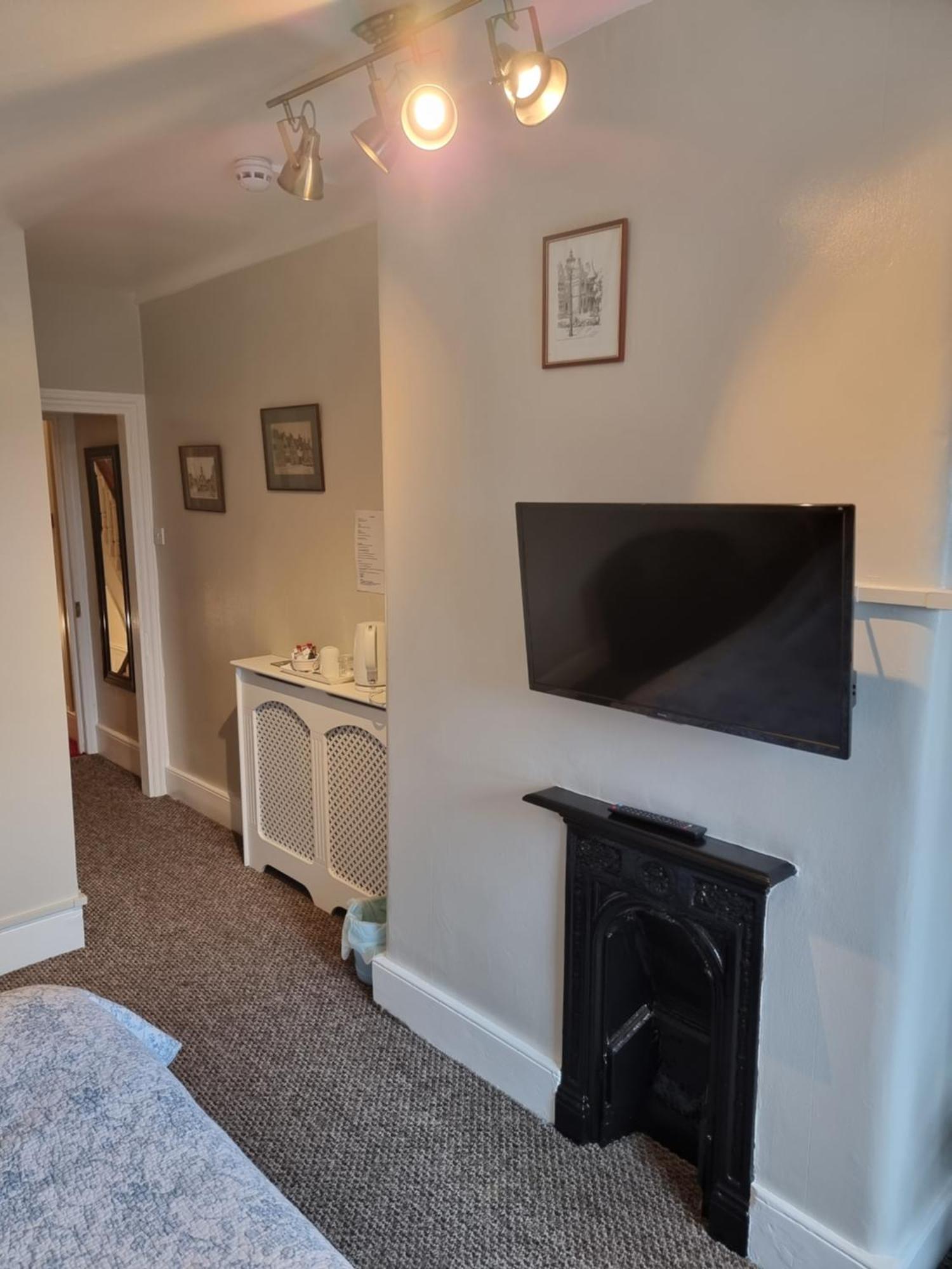 Deluxe Double Room Bath