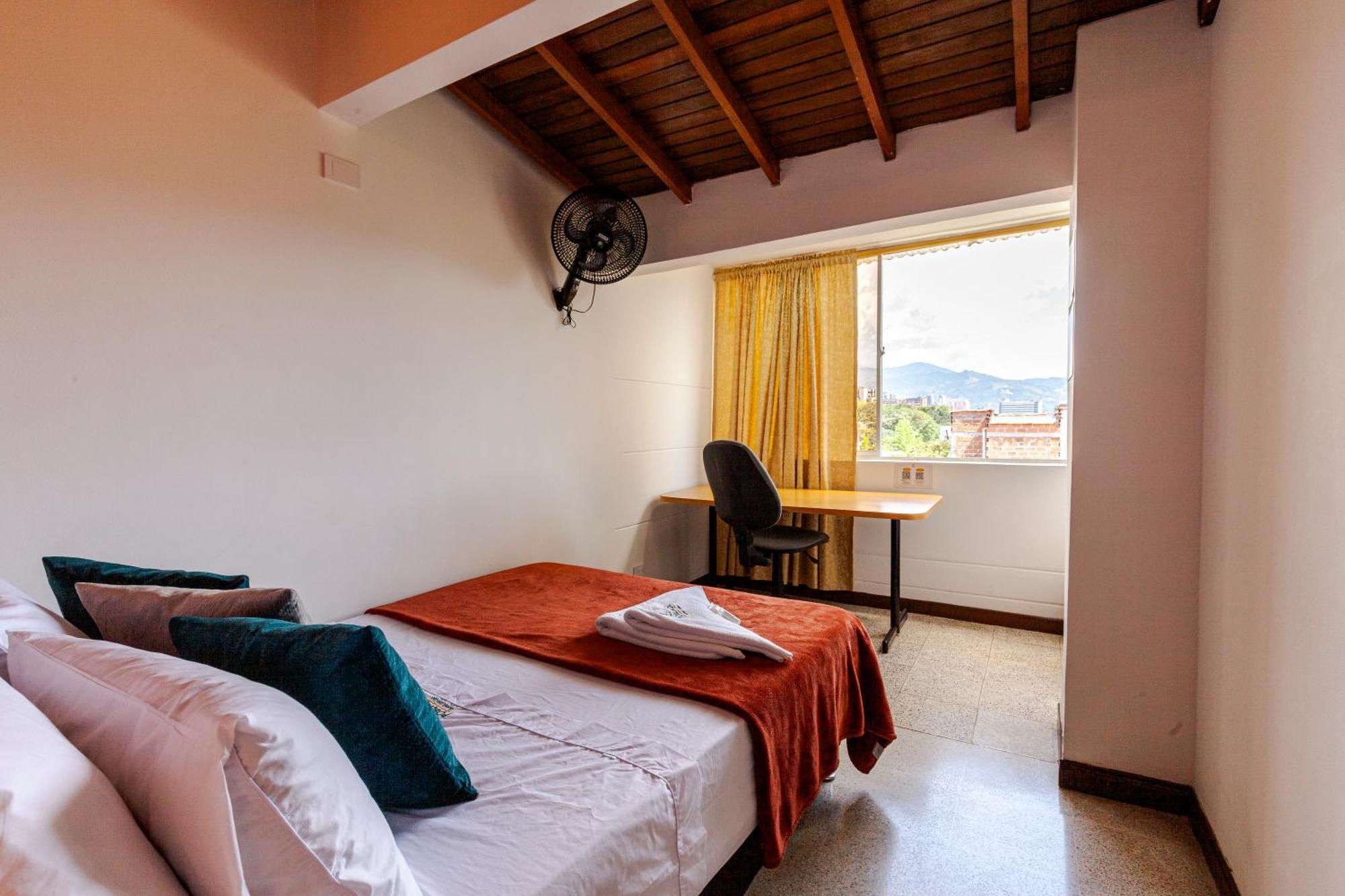 Double Room Private Bathroom
