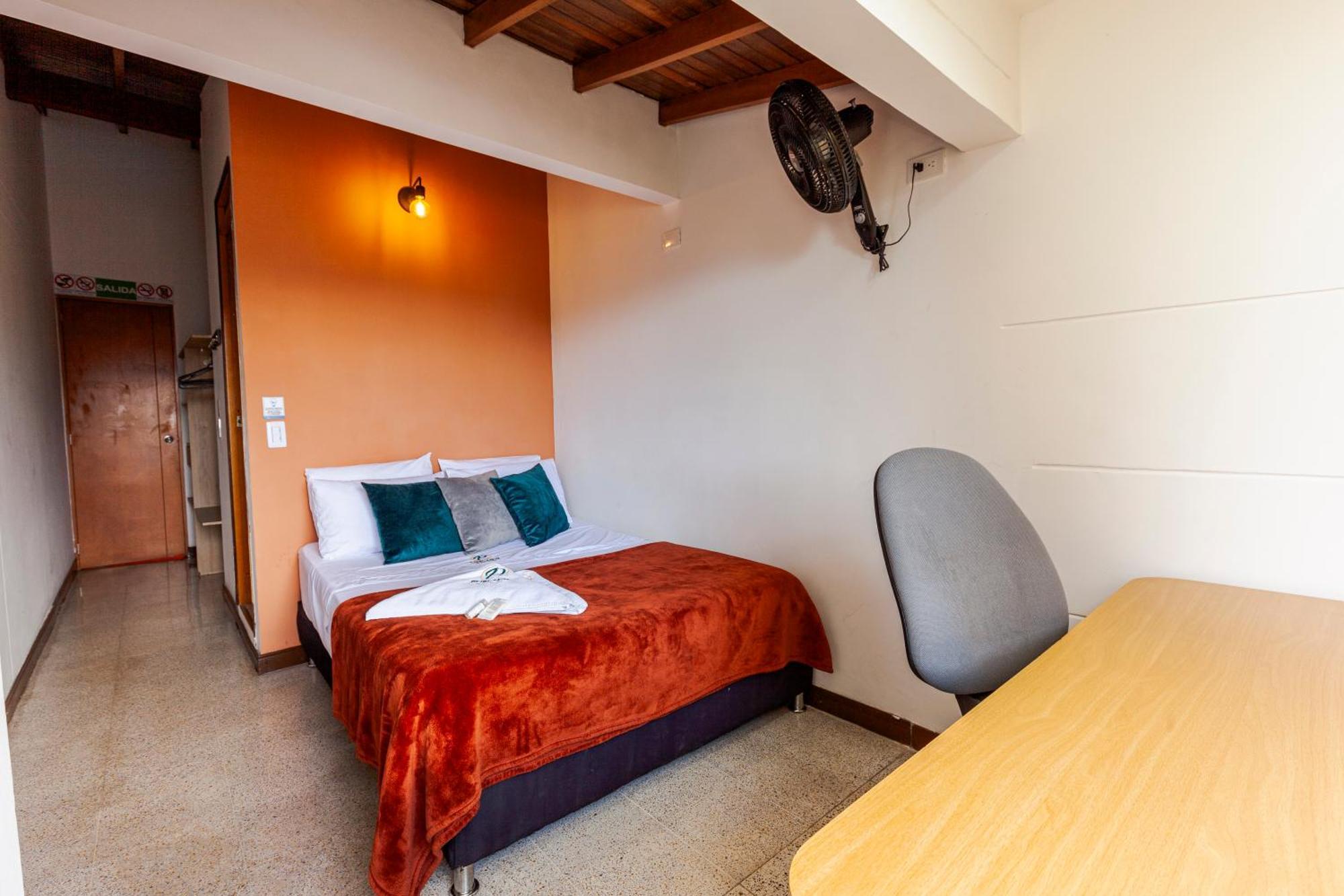 Double Room Private Bathroom