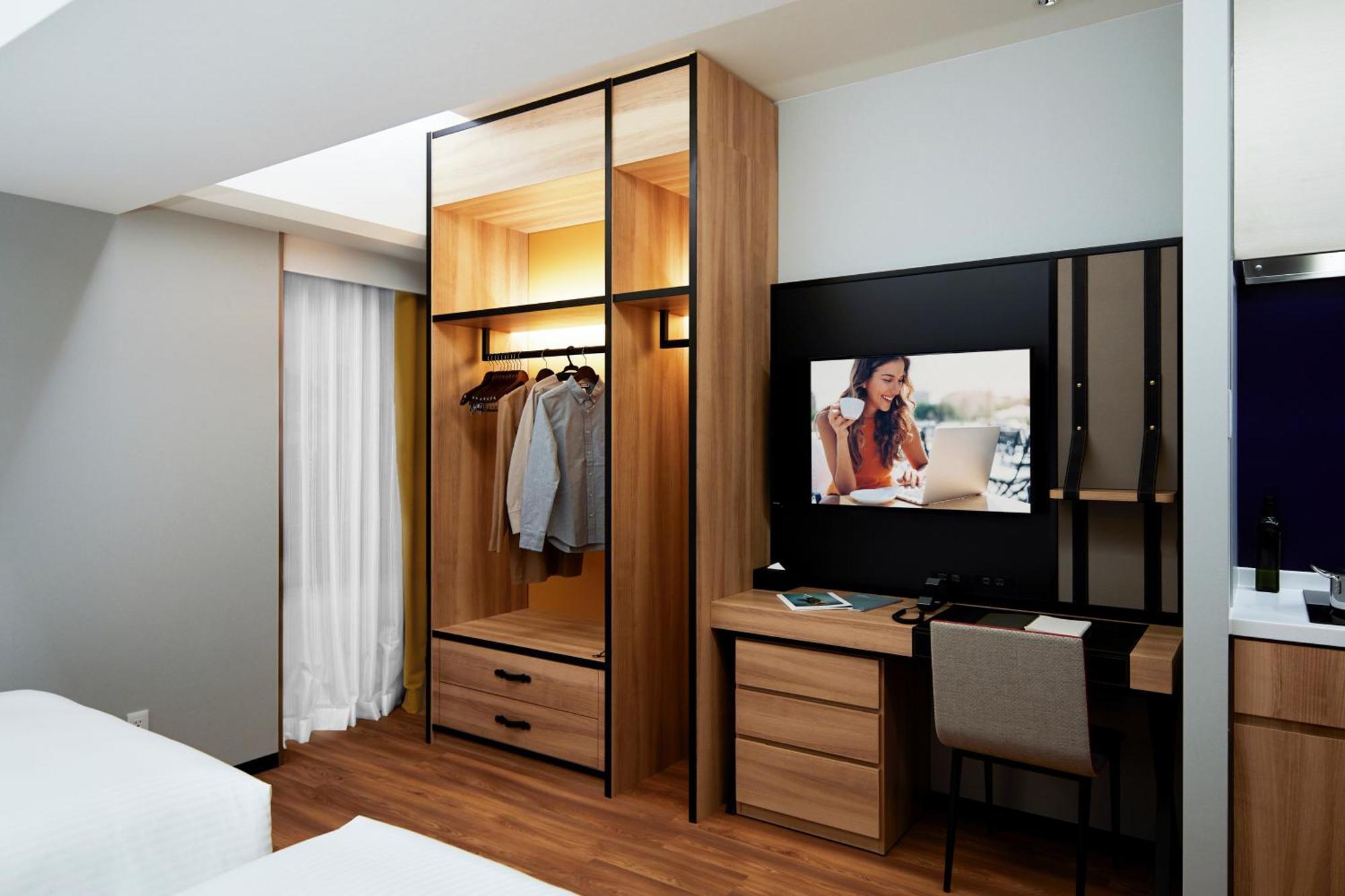 Premier Twin Room
