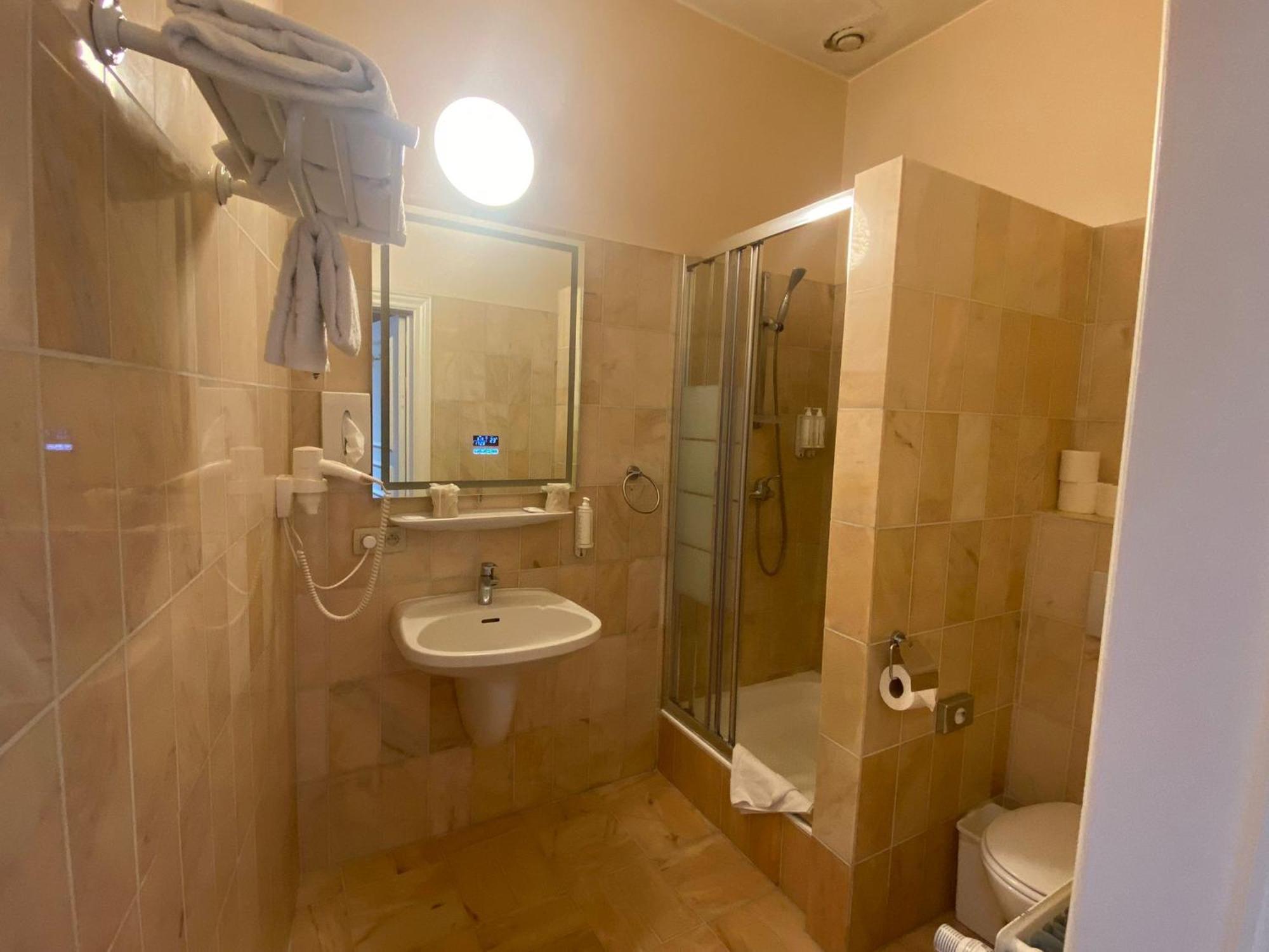 Double Room AC